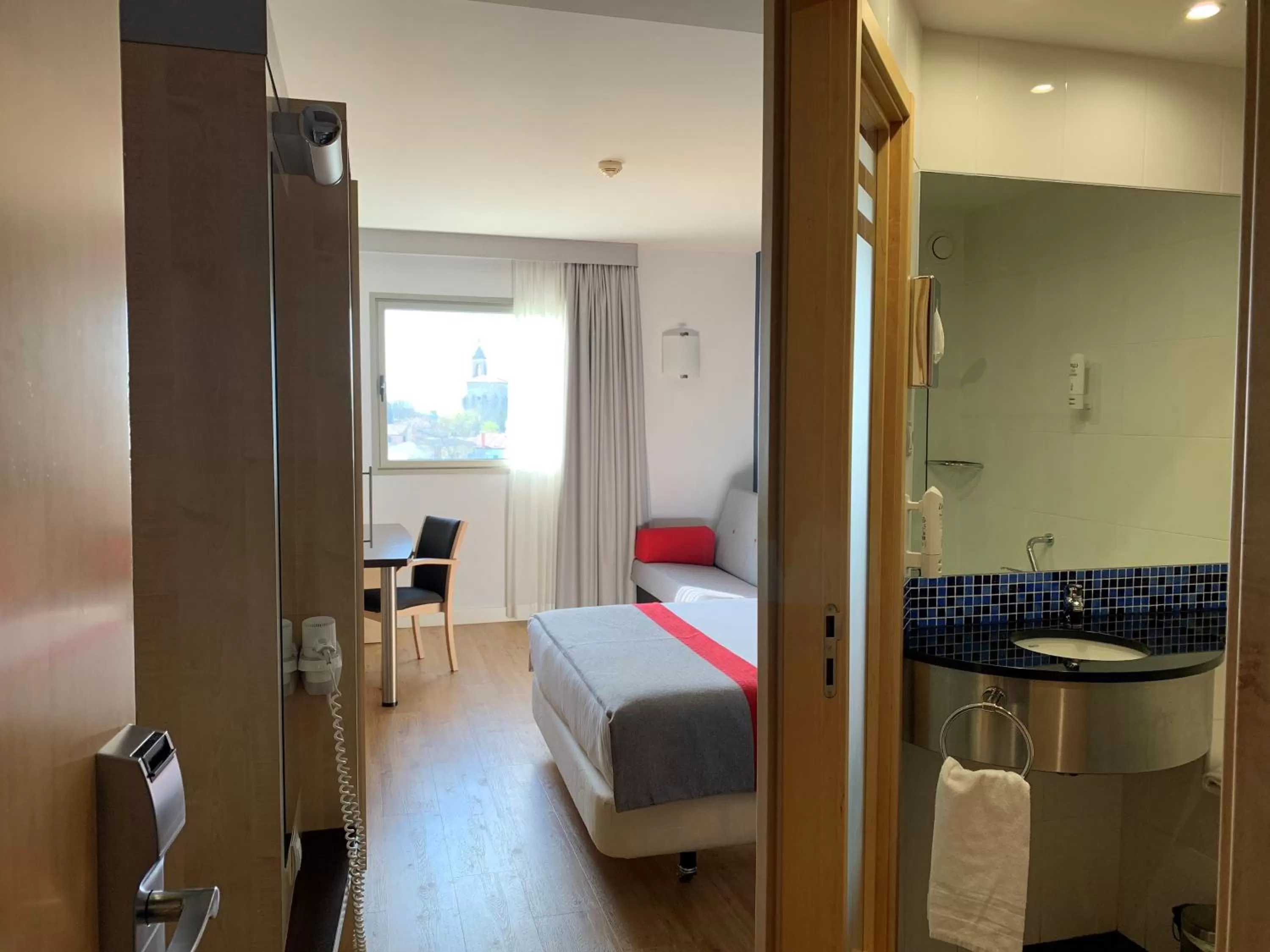 Bed in Holiday Inn Express Vitoria by IHG