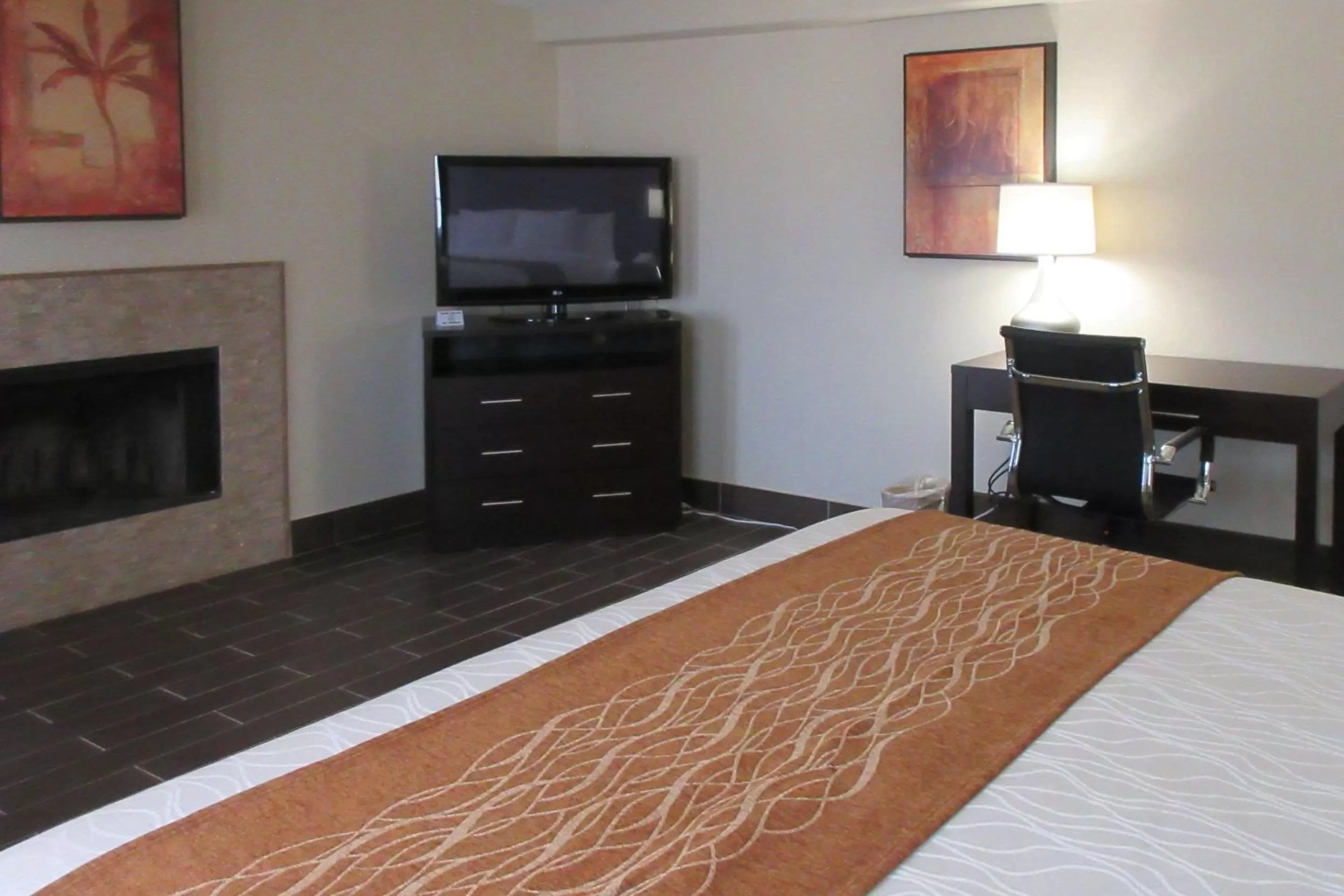 Photo of the whole room, Bed in Comfort Inn & Suites Mojave