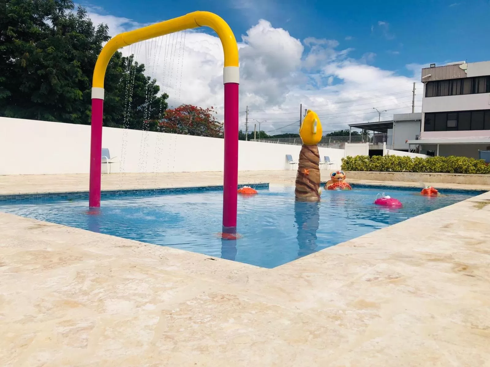 Aqua park, Swimming Pool in Arecibo Inn