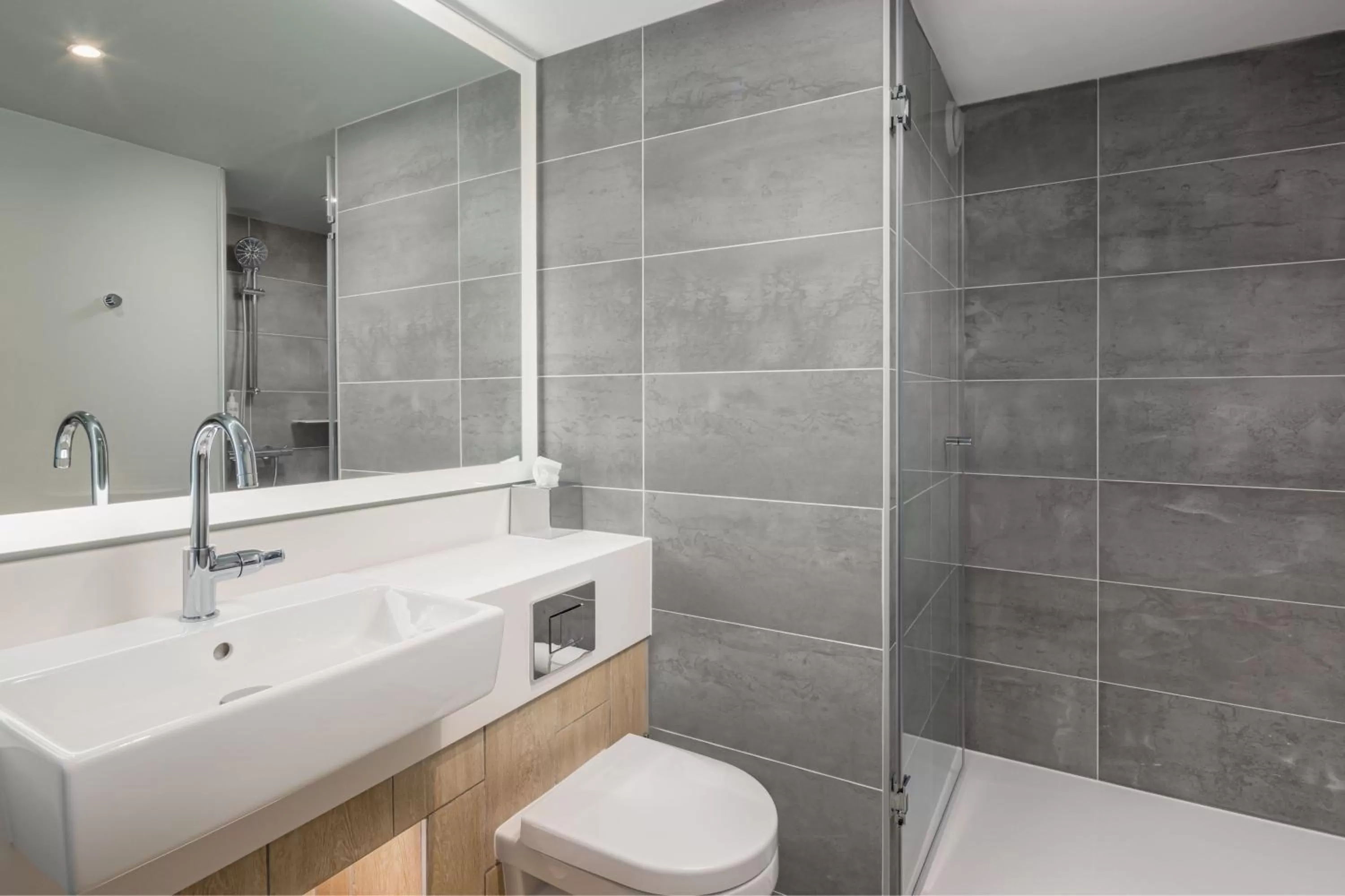 Photo of the whole room in Courtyard by Marriott Paris Charles de Gaulle Central Airport