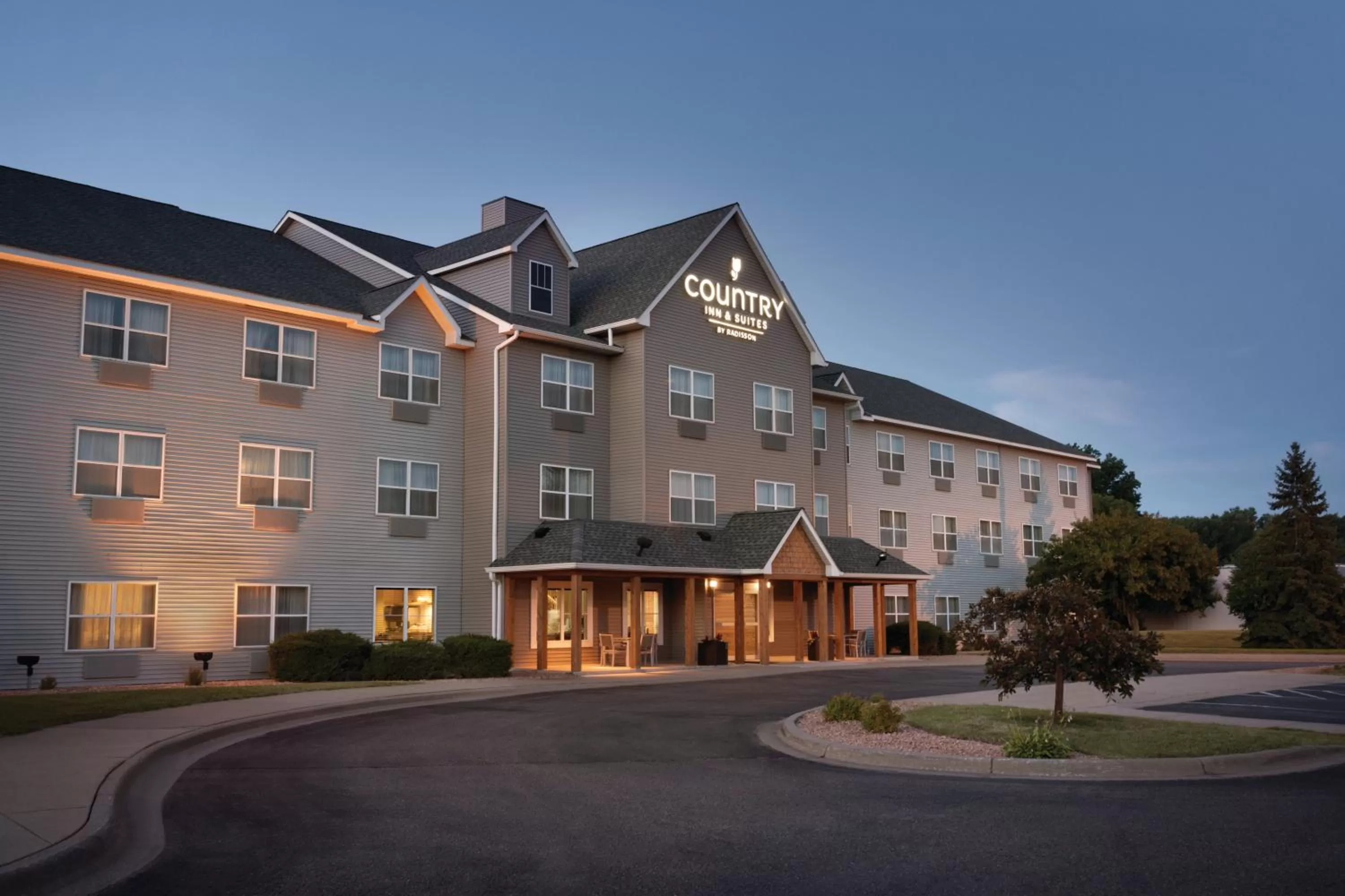 Facade/entrance in Country Inn & Suites by Radisson, Brooklyn Park - Brooklyn Center, MN
