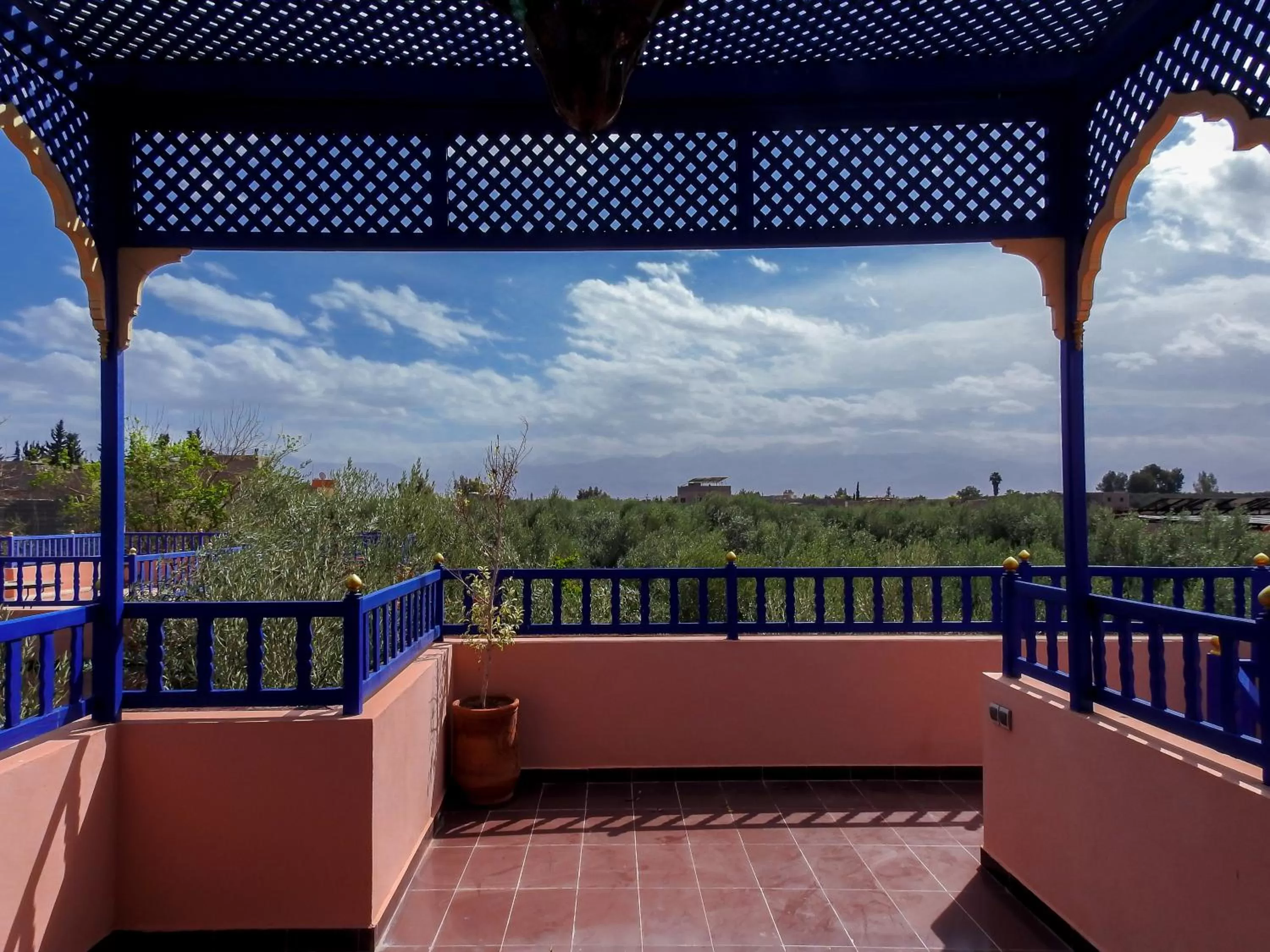 Day, Balcony/Terrace in Le Bleu House