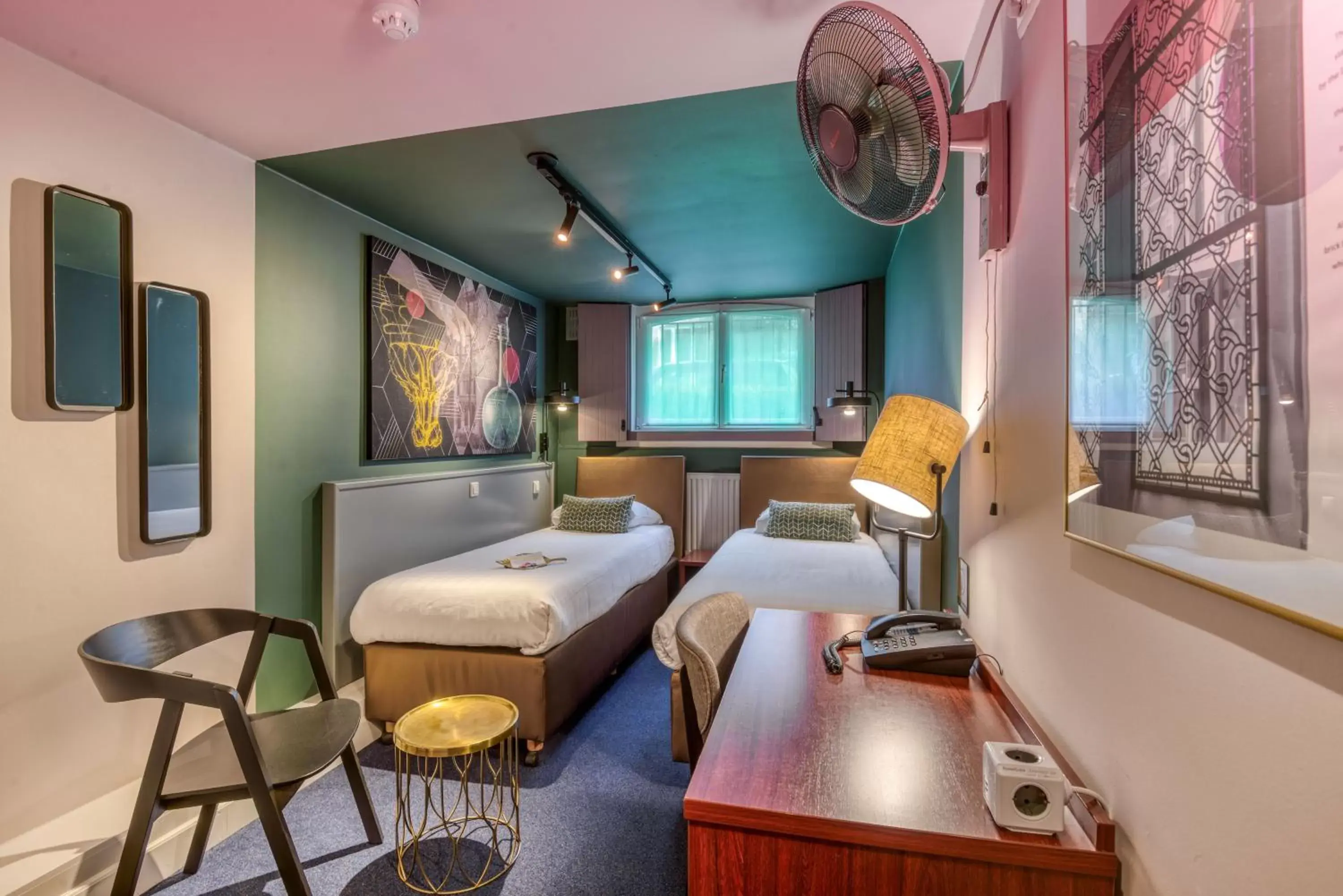 Twin Room in Hotel Alexander Twin Room in Hotel Alexander