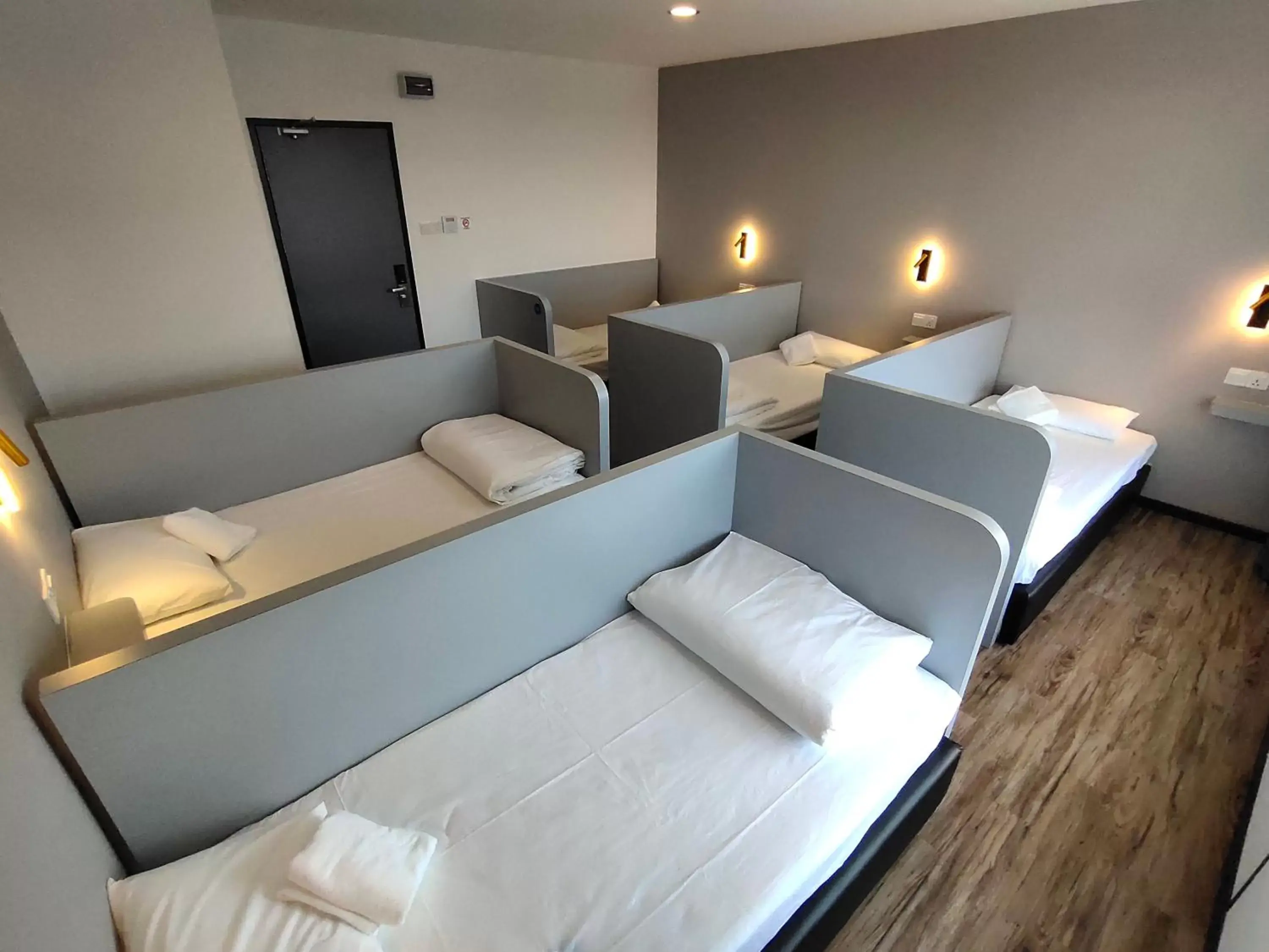 Bed in 4-Bed Dormitory Room in 3-Plus Hotel Bed in 4-Bed Dormitory Room in 3-Plus Hotel