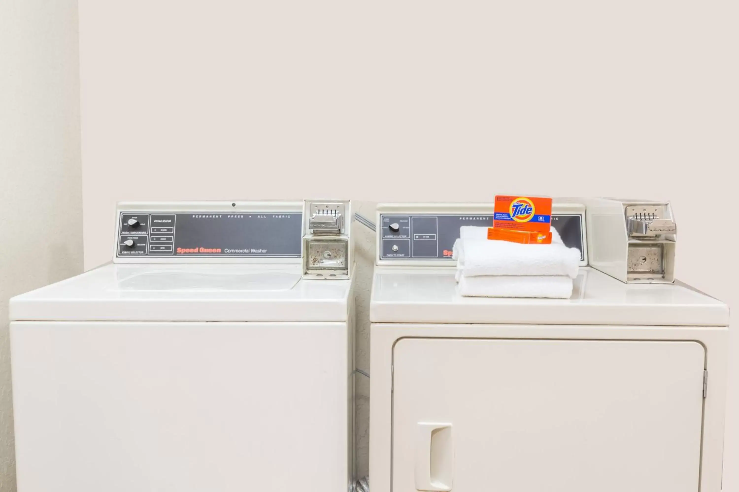 Queen Room - Non-Smoking in Microtel Inn & Suites Marianna Queen Room - Non-Smoking in Microtel Inn & Suites Marianna