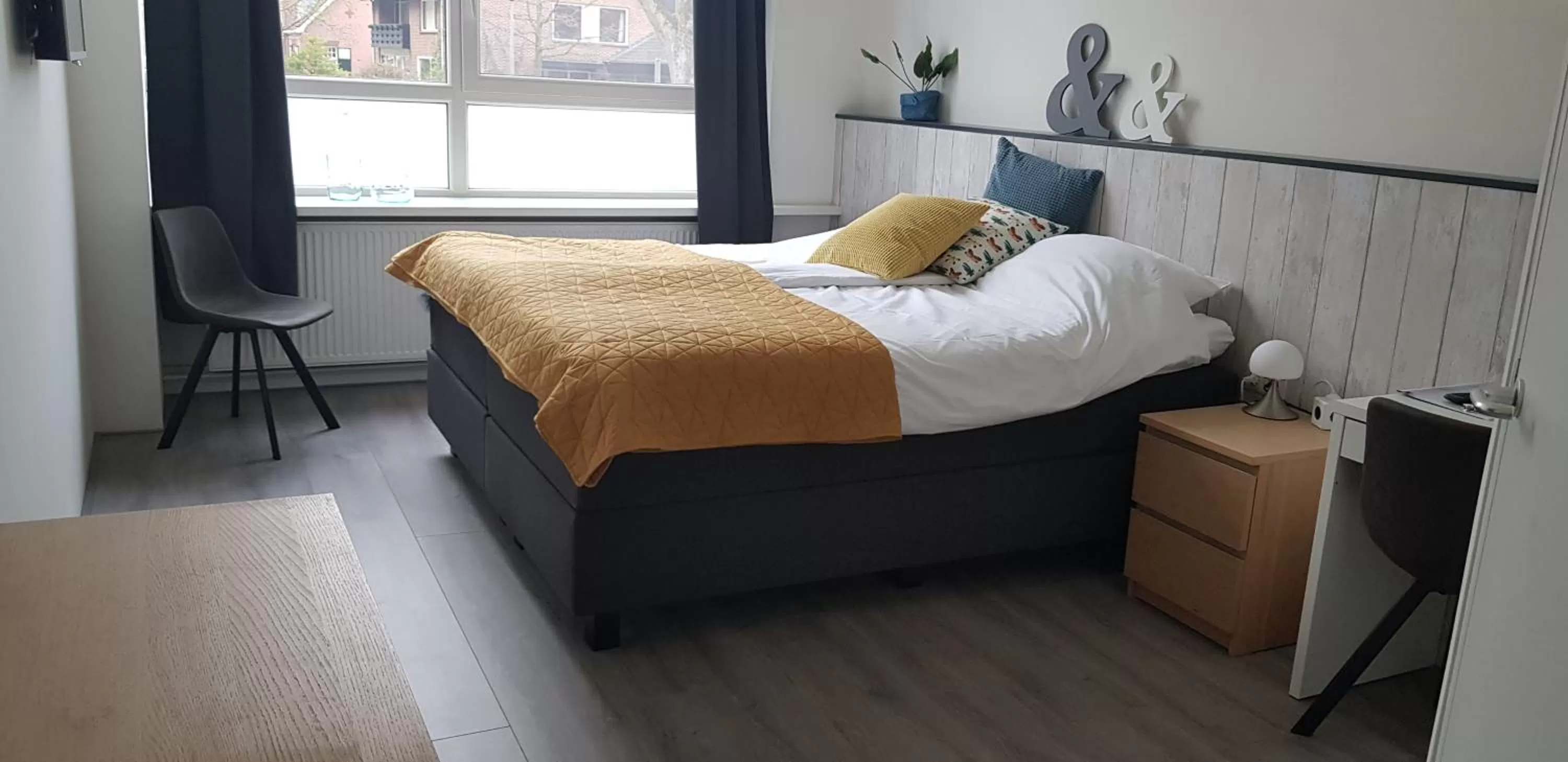 Bed in B&B de Wilhelminaschool