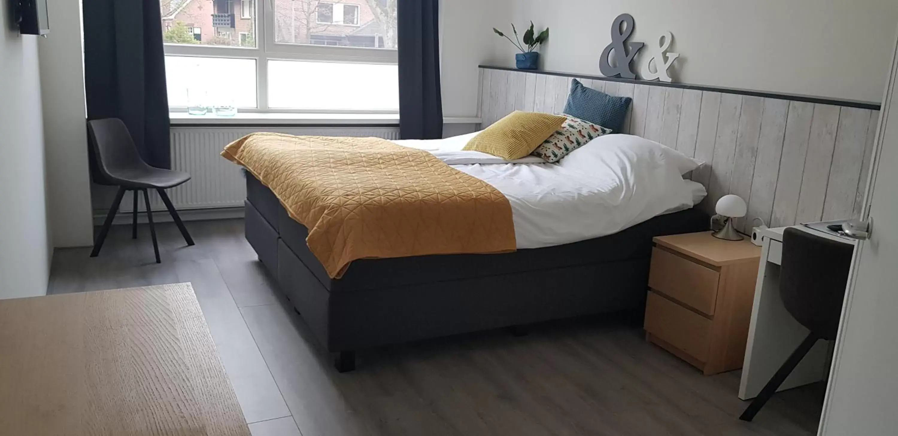 Double or Twin Room with Bathroom in B&B de Wilhelminaschool Double or Twin Room with Bathroom in B&B de Wilhelminaschool