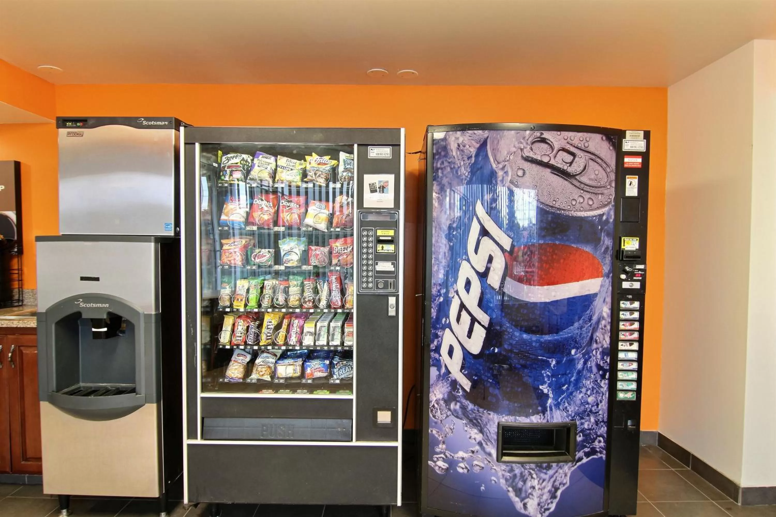 Food in Willow Lodge Willoughby Cleveland