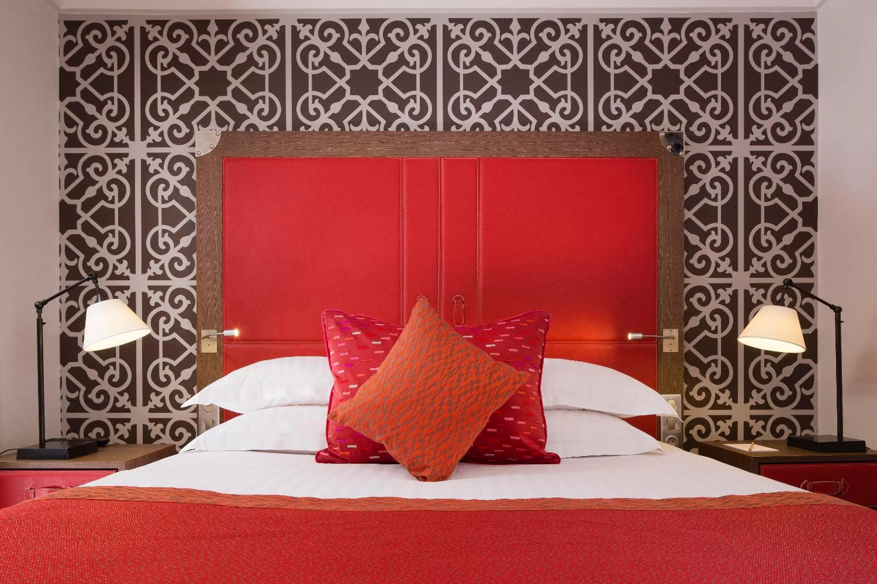 Bed in Hotel Phileas Lazare & Spa - Opera