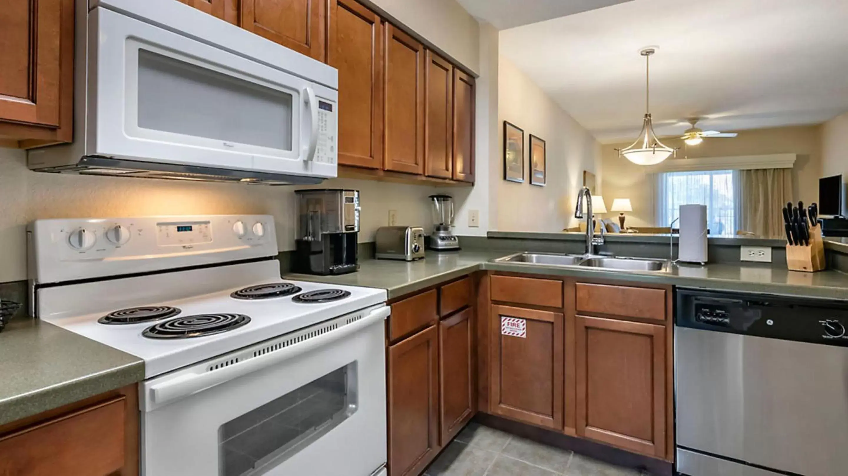 Two-Bedroom Suite in Bluegreen Vacations Grande Villas at World Golf Village Two-Bedroom Suite in Bluegreen Vacations Grande Villas at World Golf Village