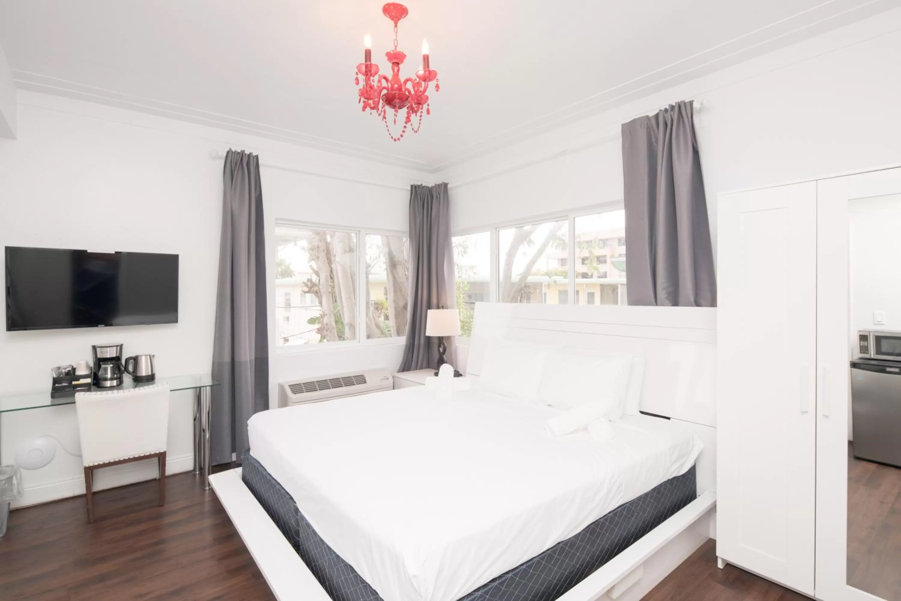 Bed in The Donovan at Miami Beach