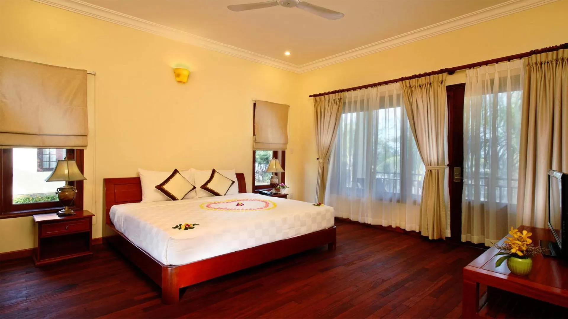 Photo of the whole room, Bed in Golden Coast Resort & Spa