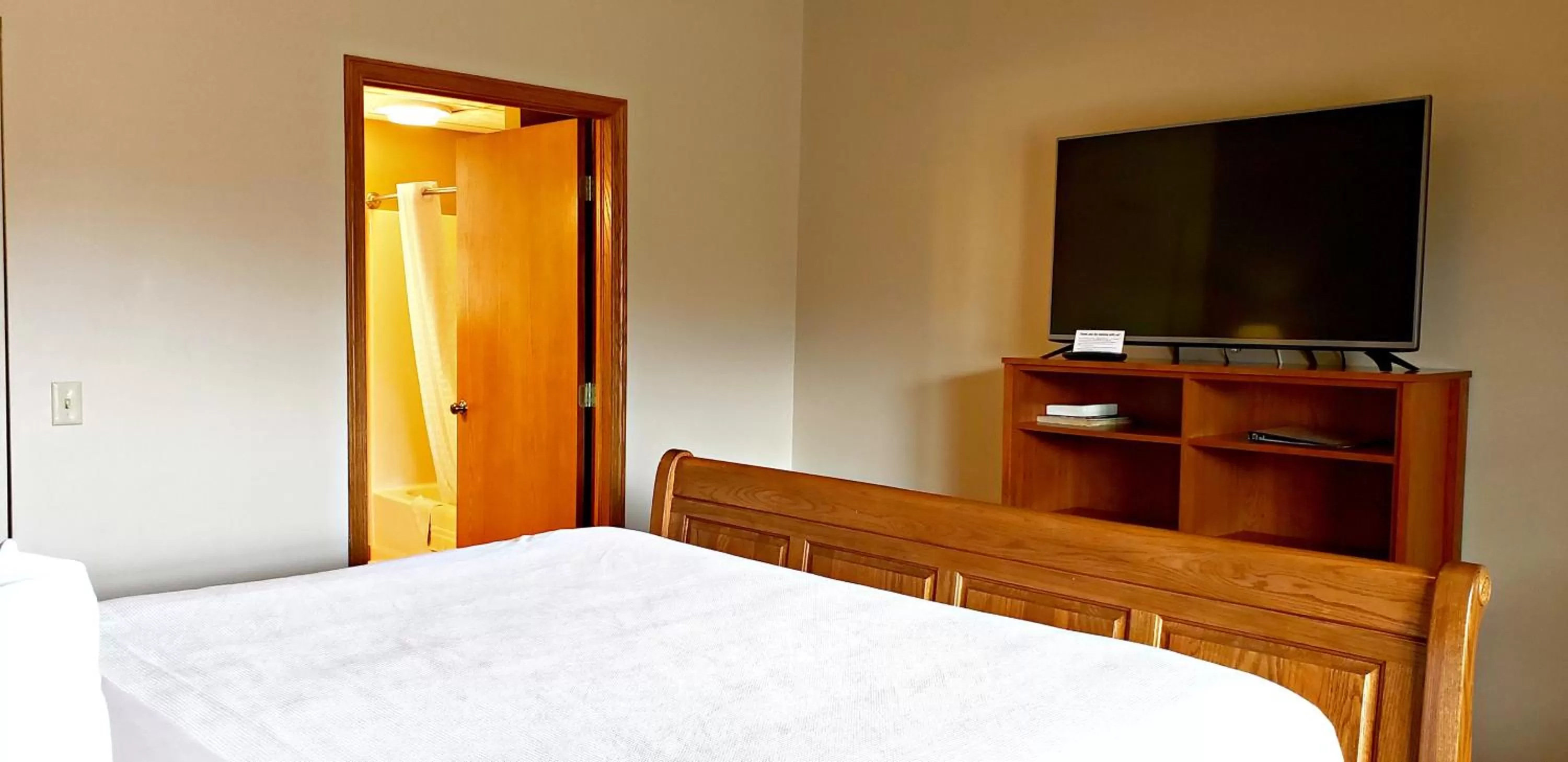 Off site, Bed in Berlin Heritage Inn