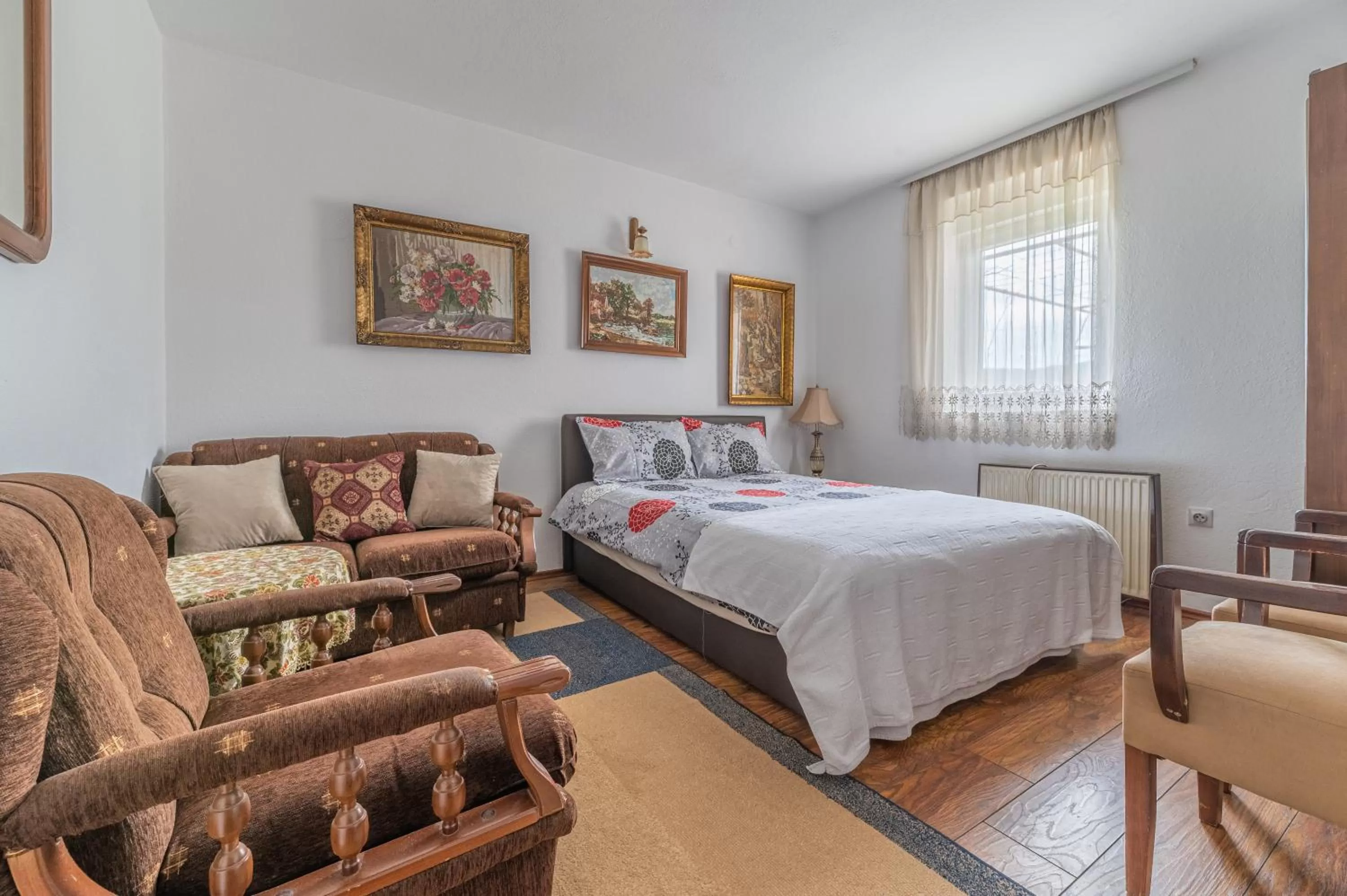 Bed in Frile Apartments