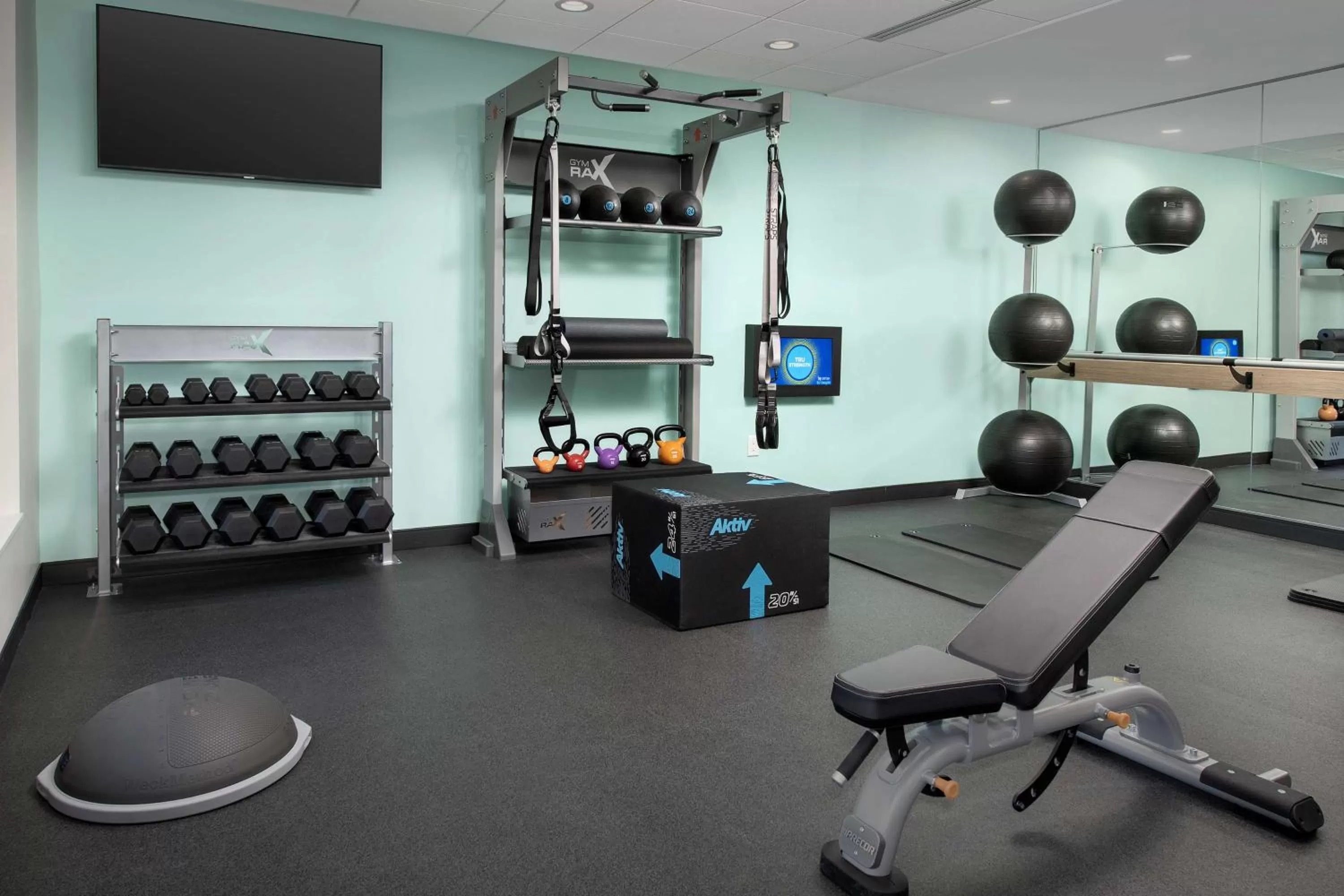 Fitness centre/facilities in Tru By Hilton Charleston Ashley Phosphate, Sc