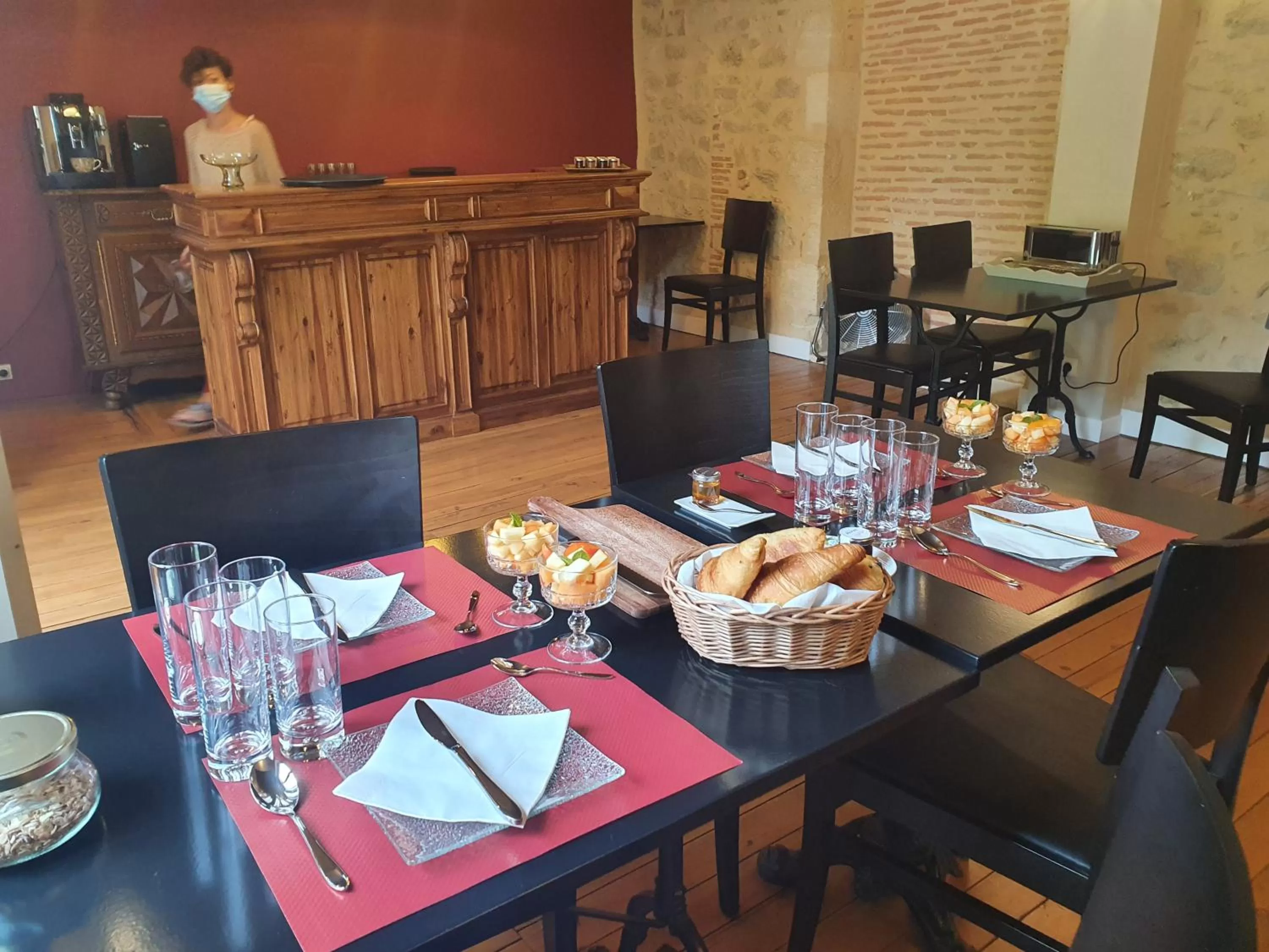 Breakfast in Le Rodin Bazas