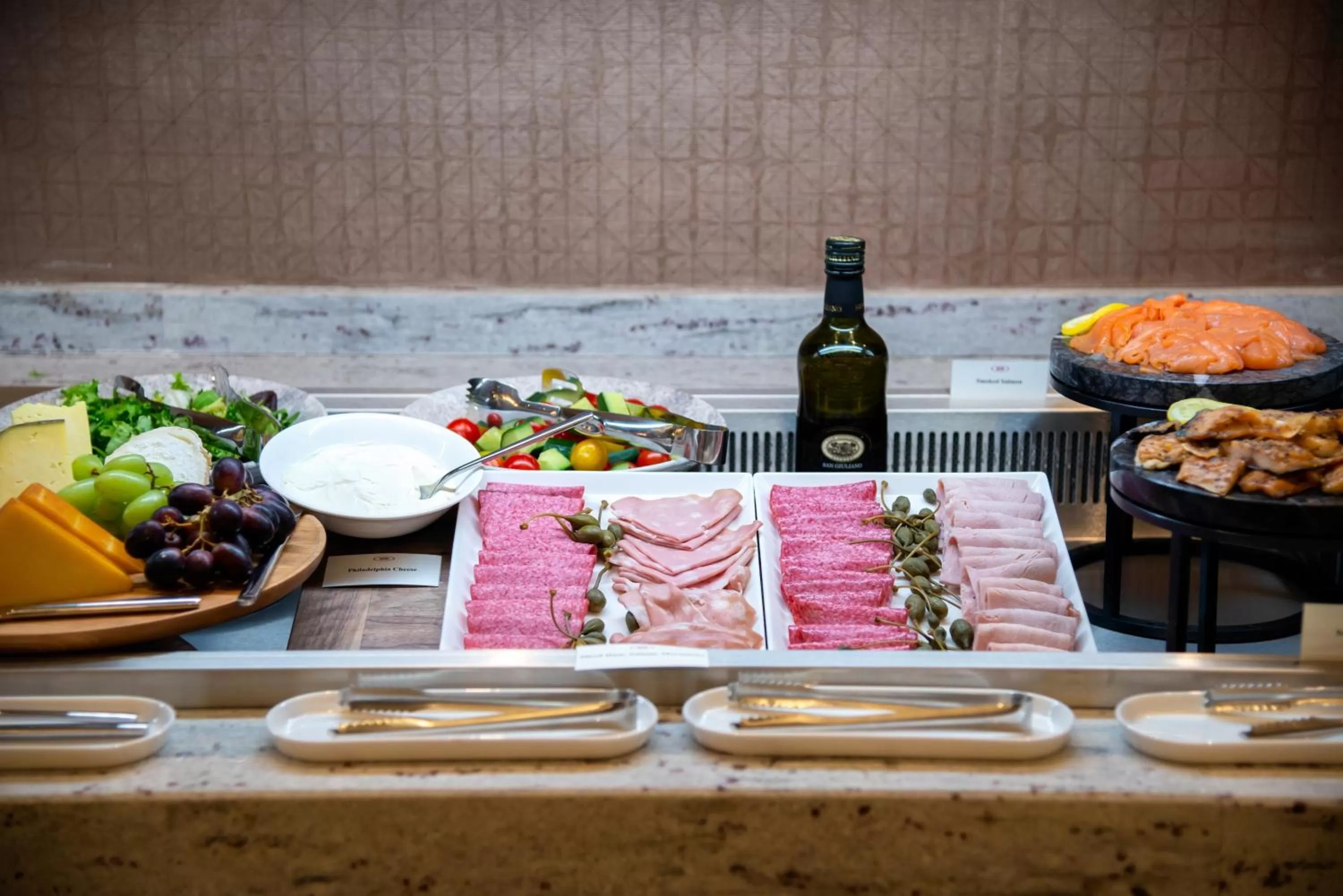 Breakfast in Crowne Plaza London Heathrow T4 by IHG