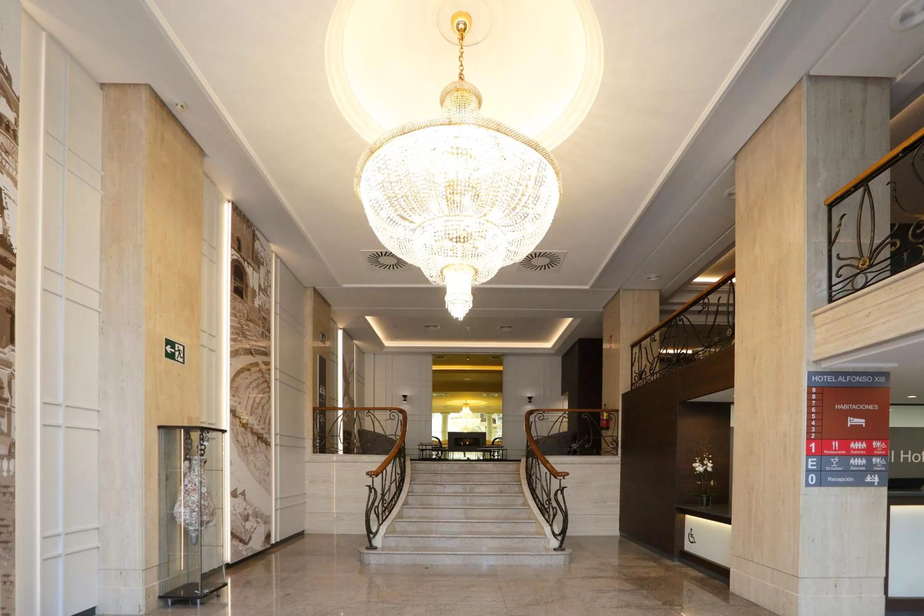 Lobby or reception in Sercotel Alfonso XIII