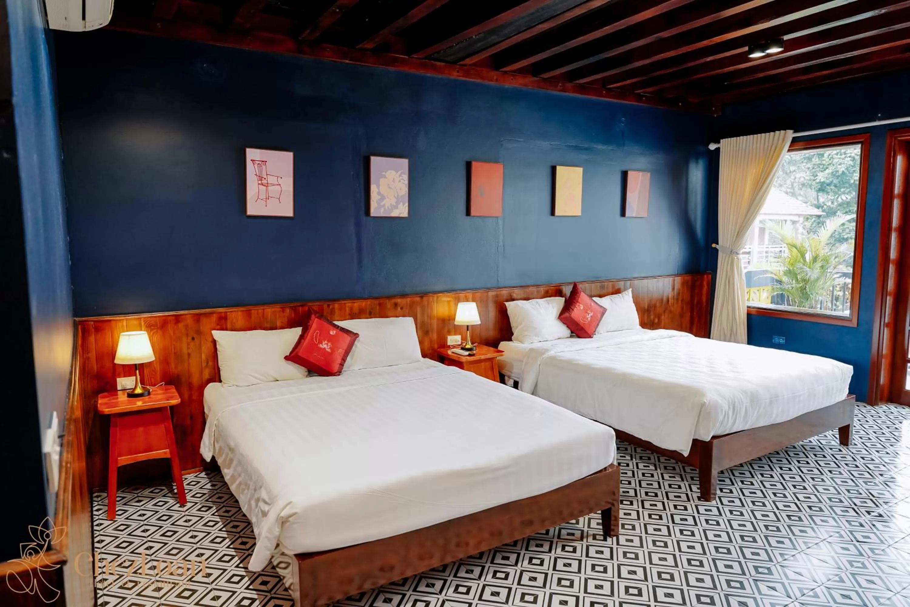 Bed in Chez Loan Hotel