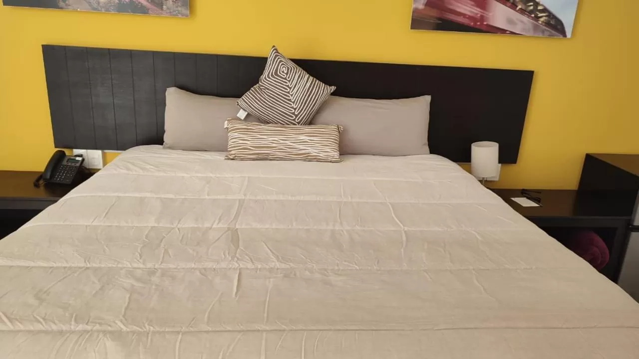 Bed in Casa Blanca Hotel