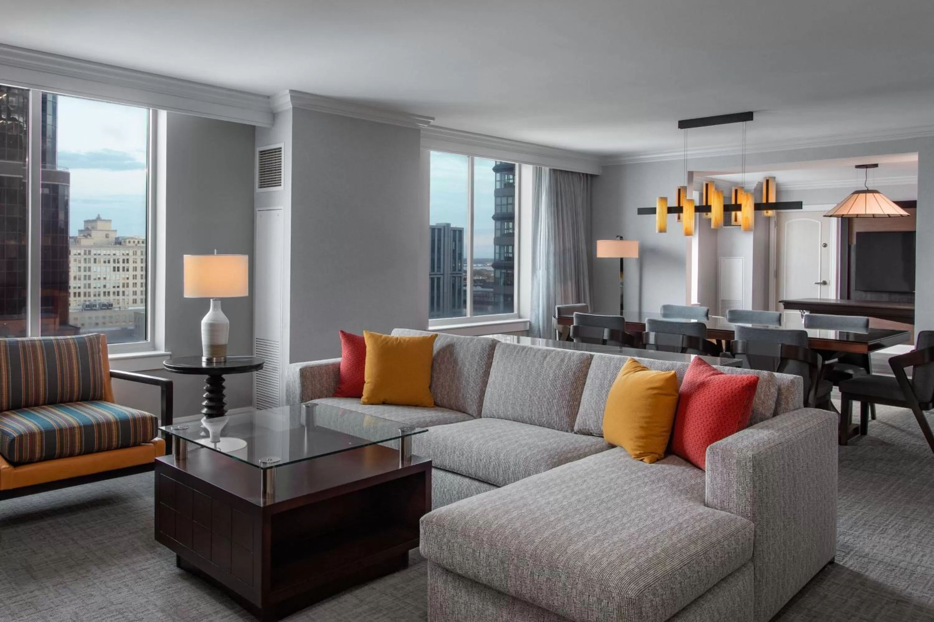 Living room in Philadelphia Marriott Downtown