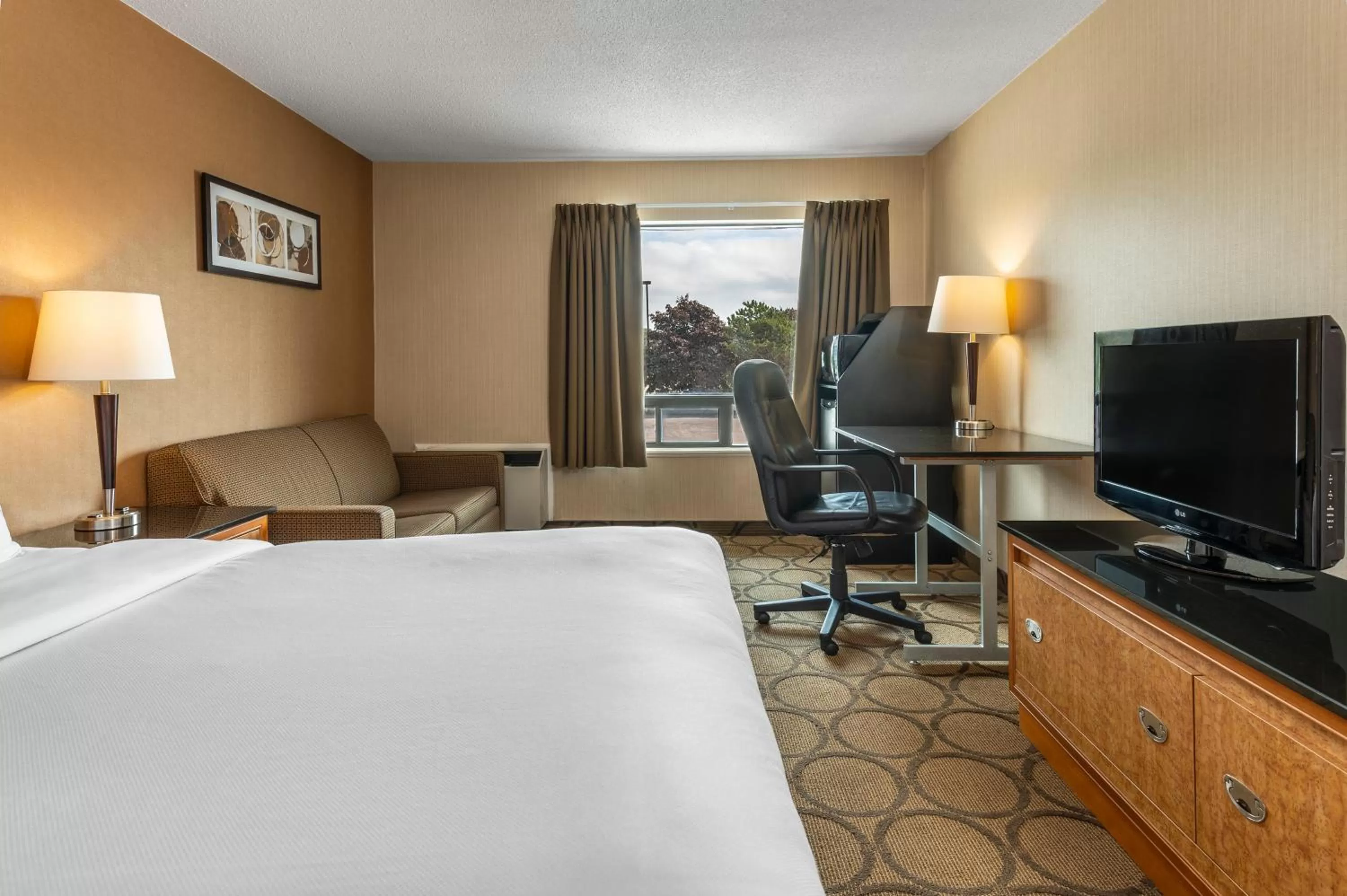 Property building, Bed in Comfort Inn