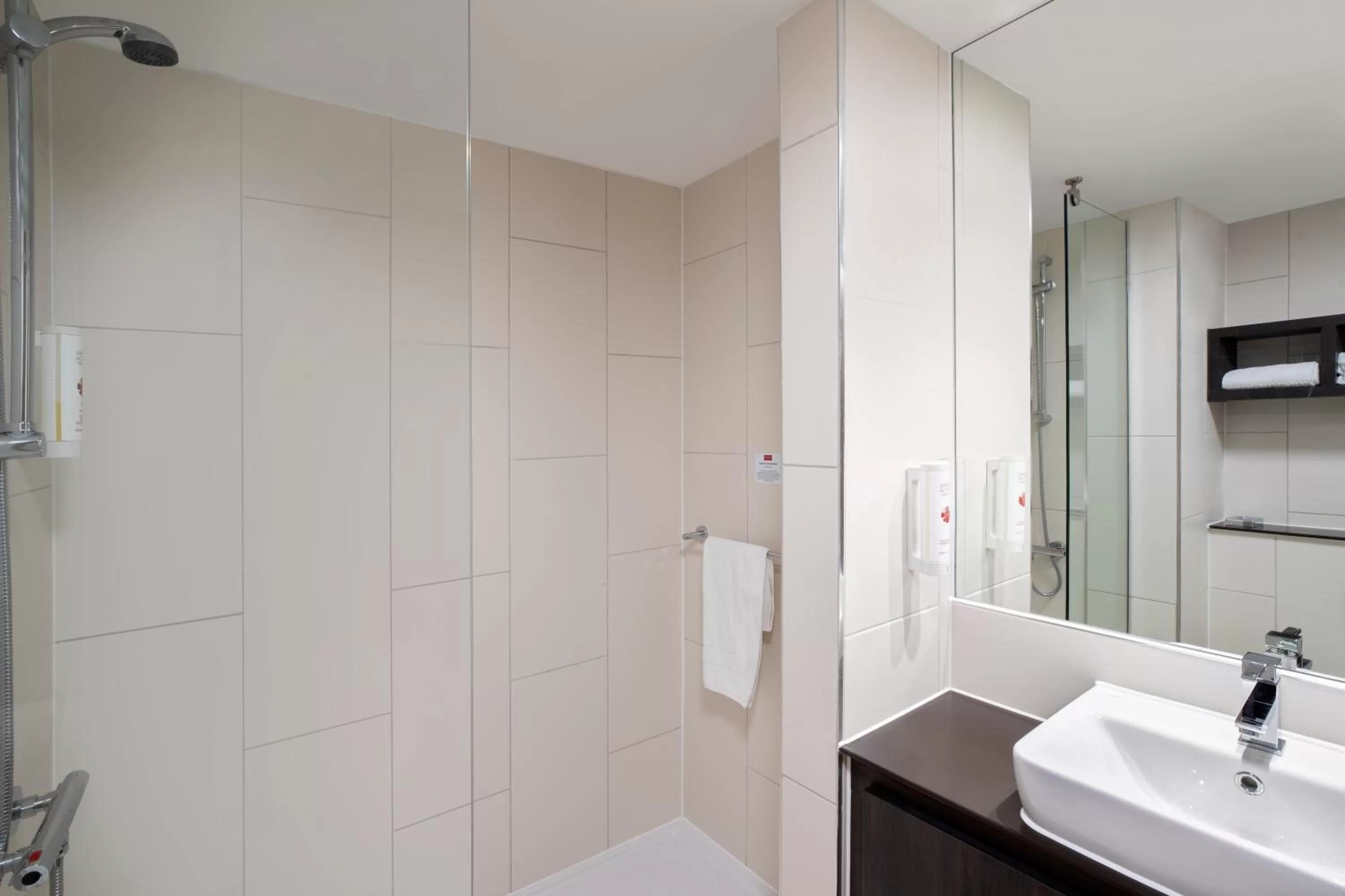 Bathroom in Ramada by Wyndham Leeds East