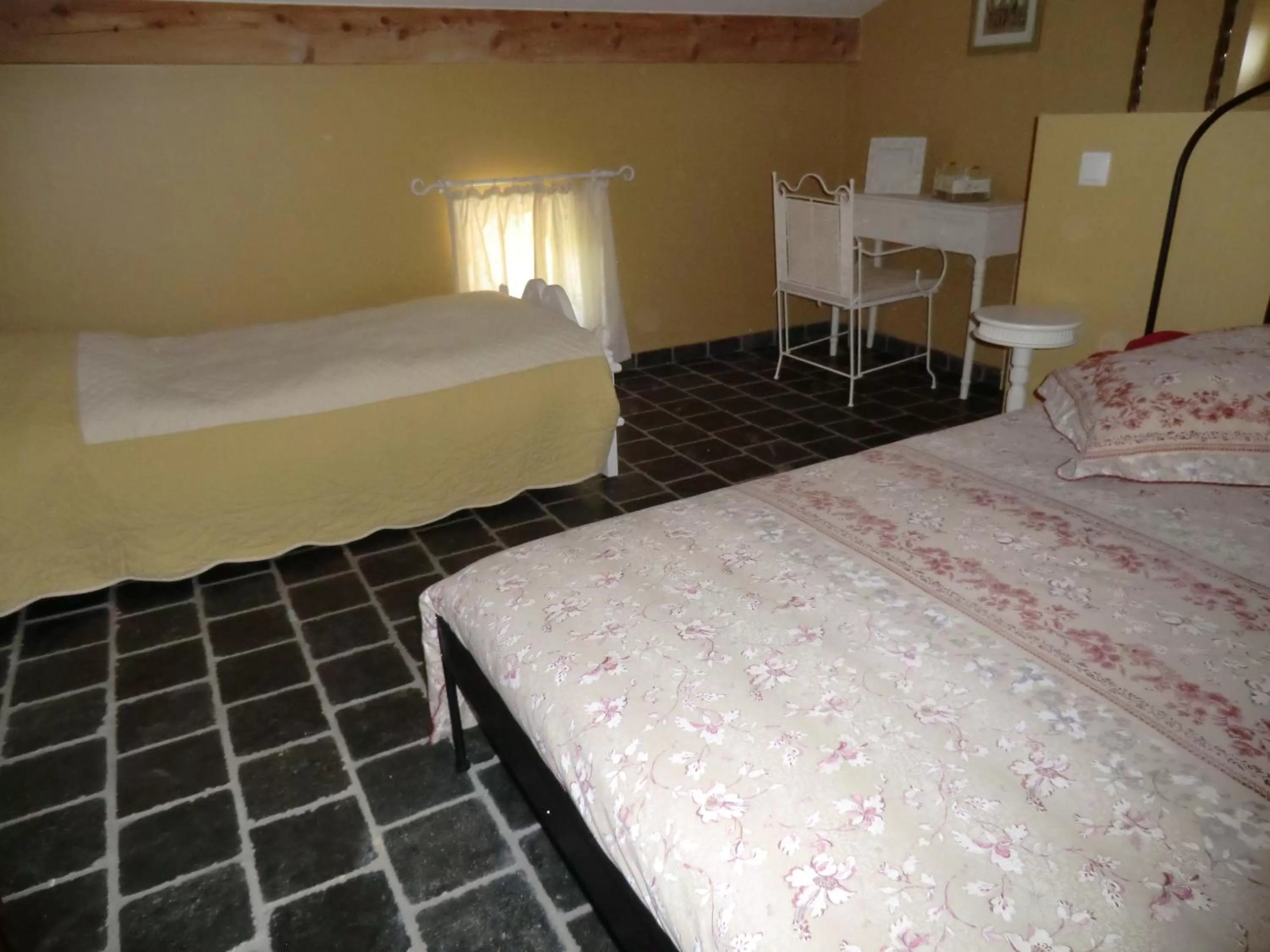 Decorative detail, Bed in La Bastide de Fontaille