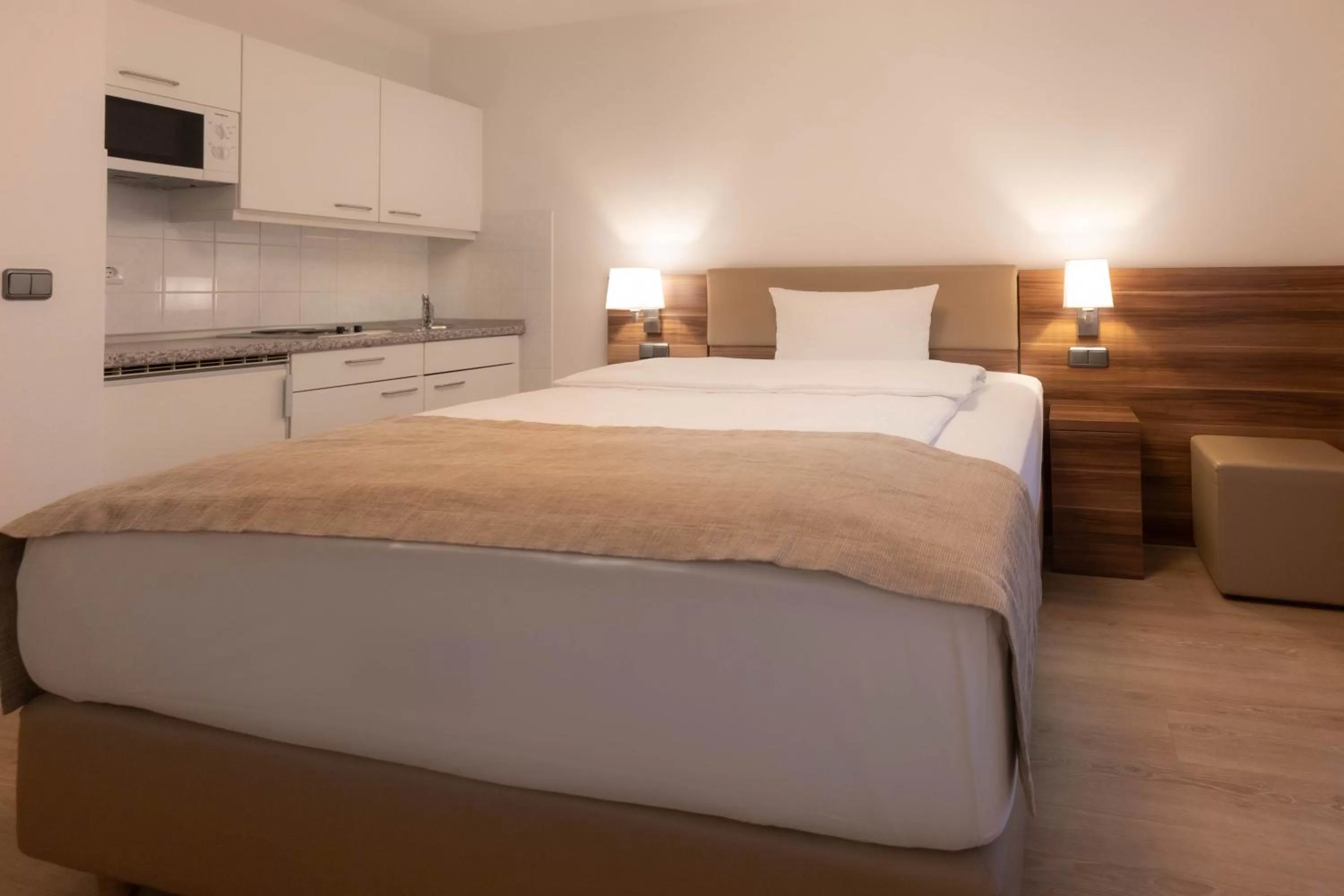 Bed in Downtown Vi Vadi Hotel