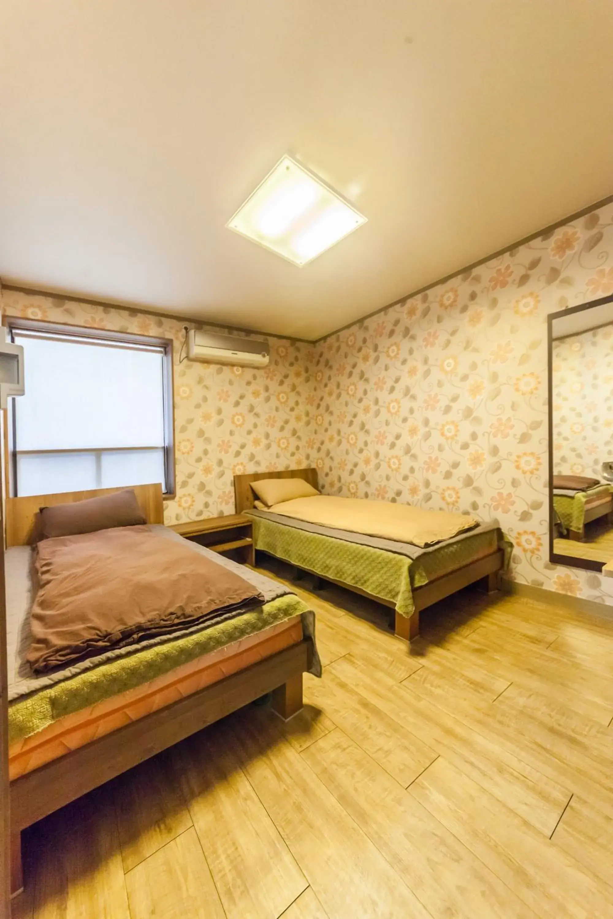 Deluxe Twin Room - single occupancy in Yehadoye Guesthouse Deluxe Twin Room - single occupancy in Yehadoye Guesthouse