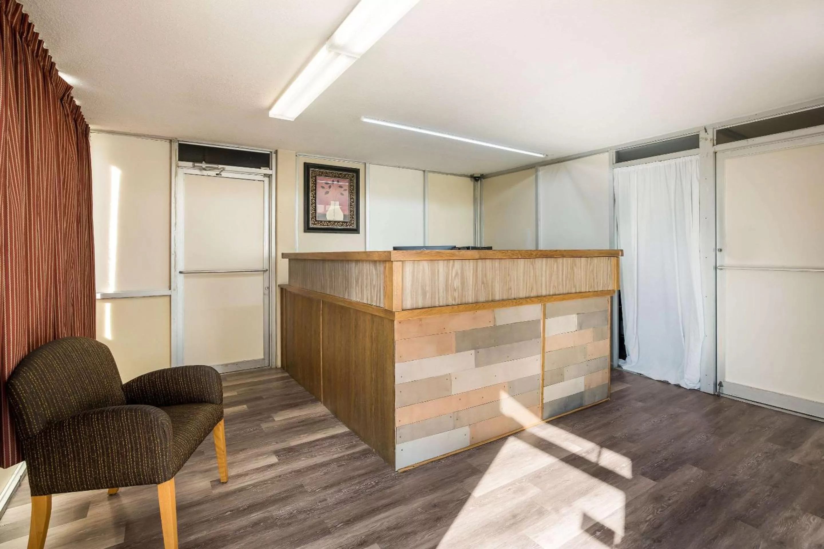 Lobby or reception in Rodeway Inn Cecil