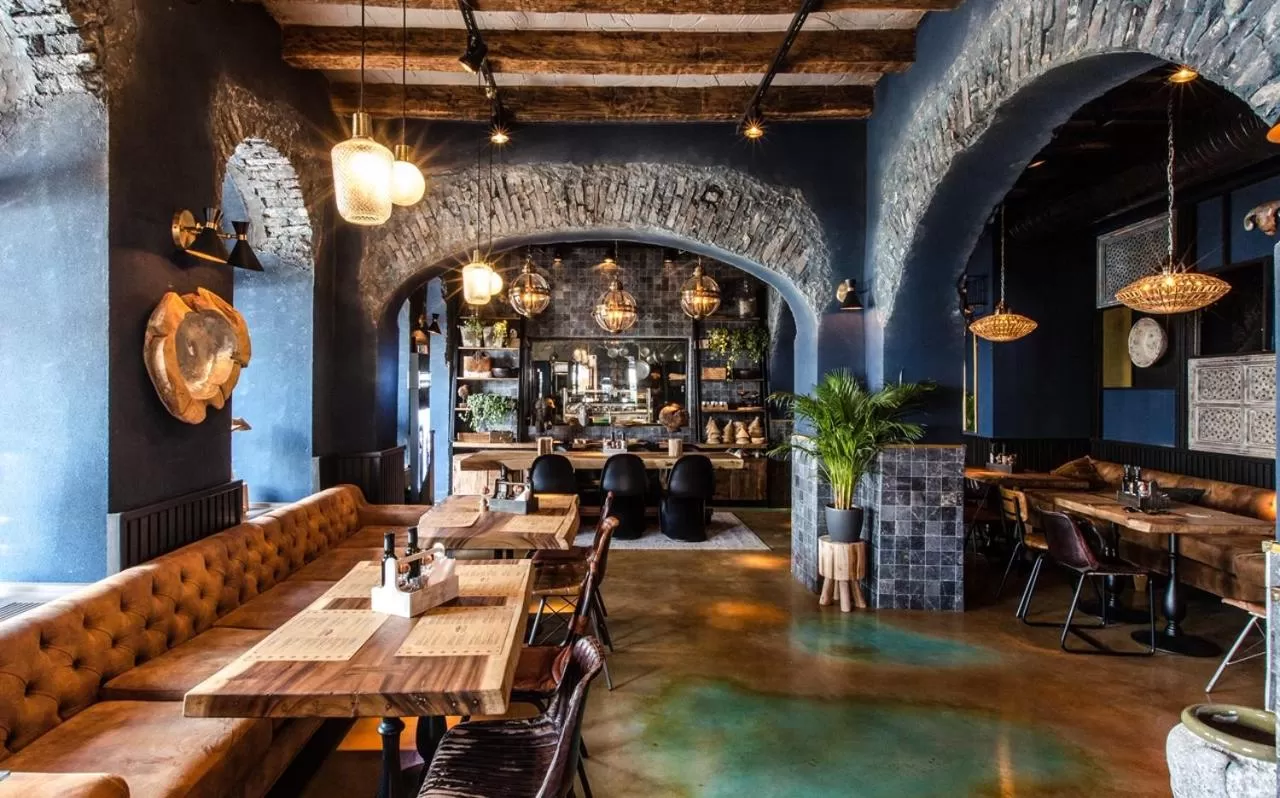 Restaurant/places to eat in ACSA INN