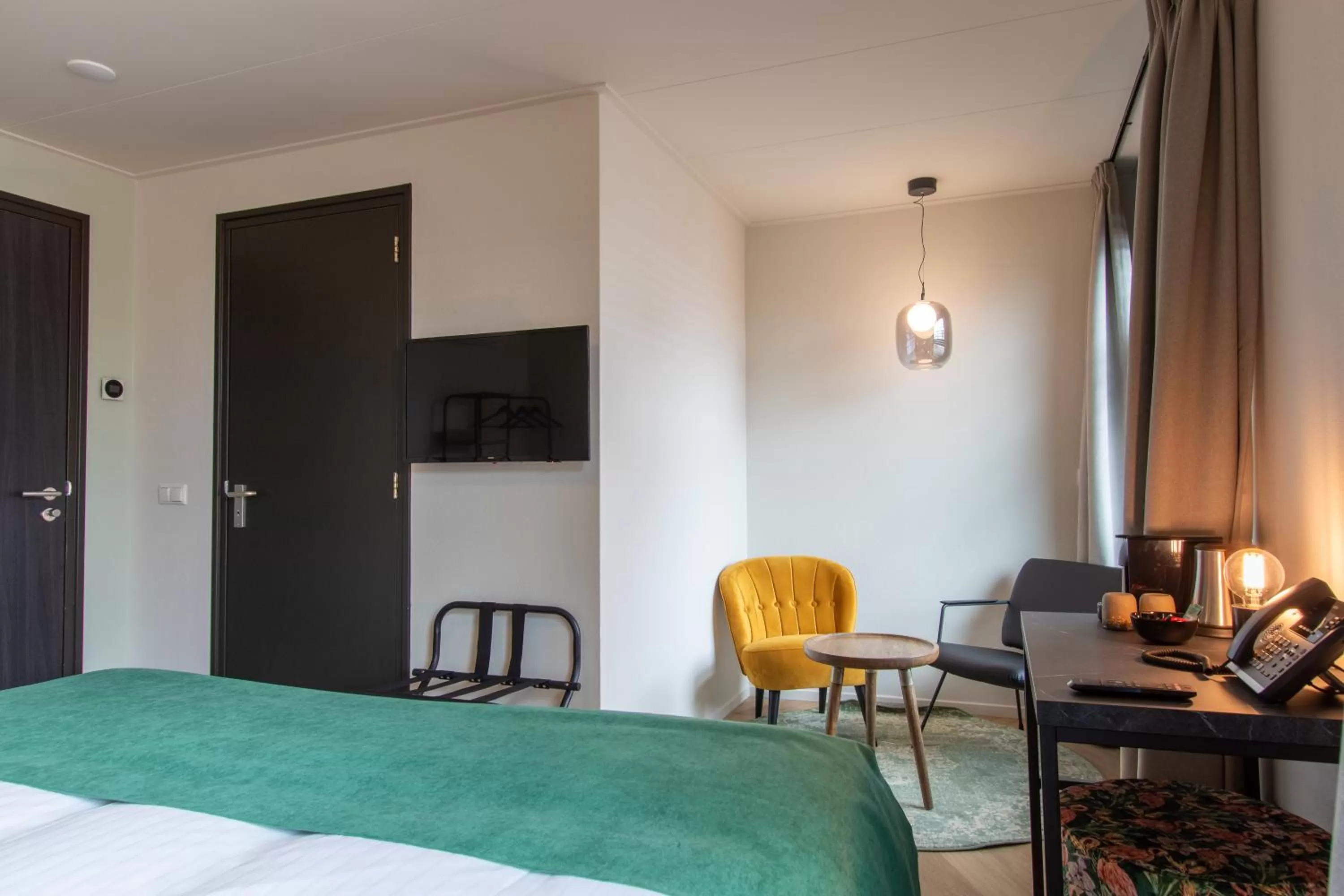 Bed in Hotel van der Meer