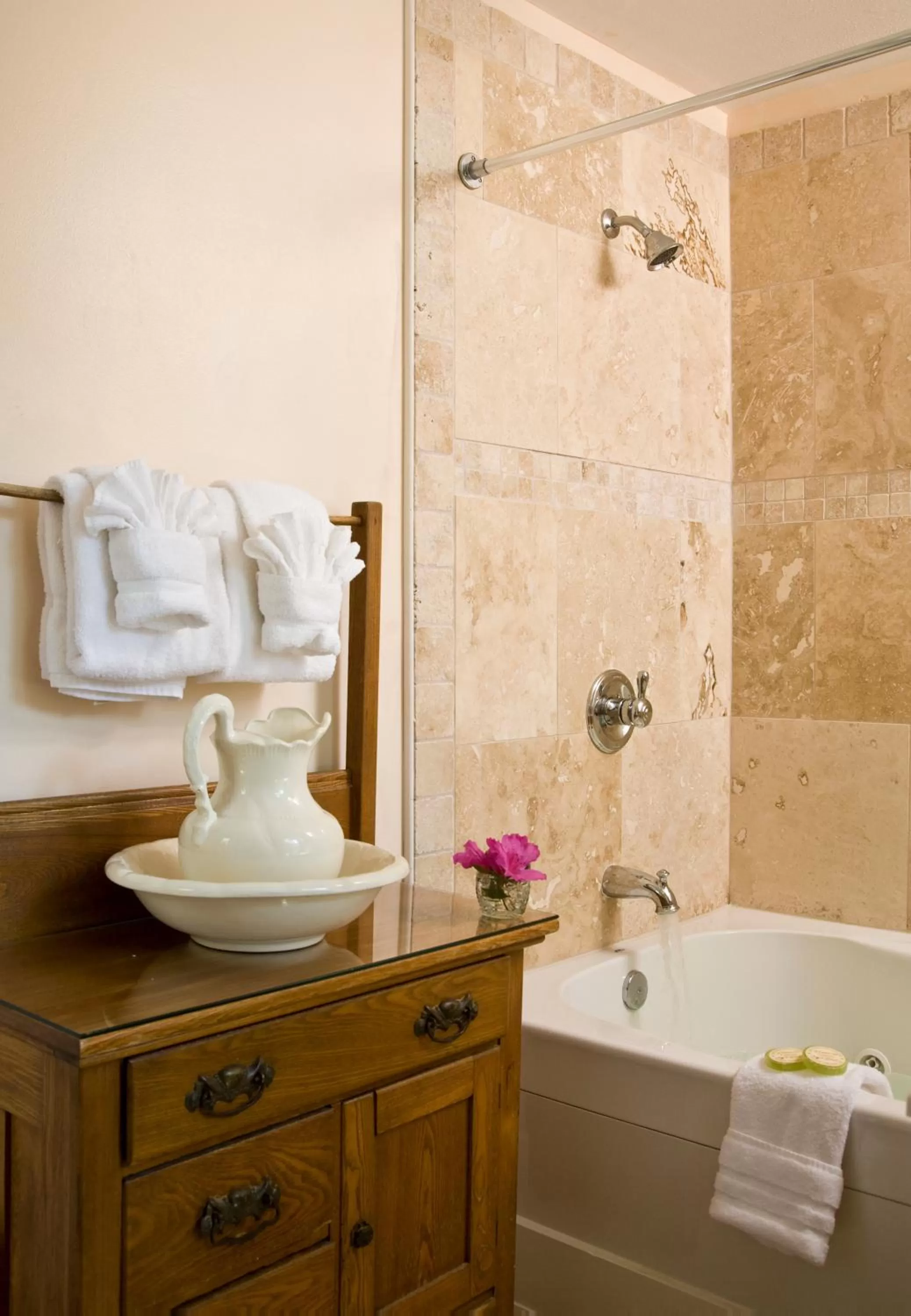 Bathroom in St. Francis Inn - Saint Augustine