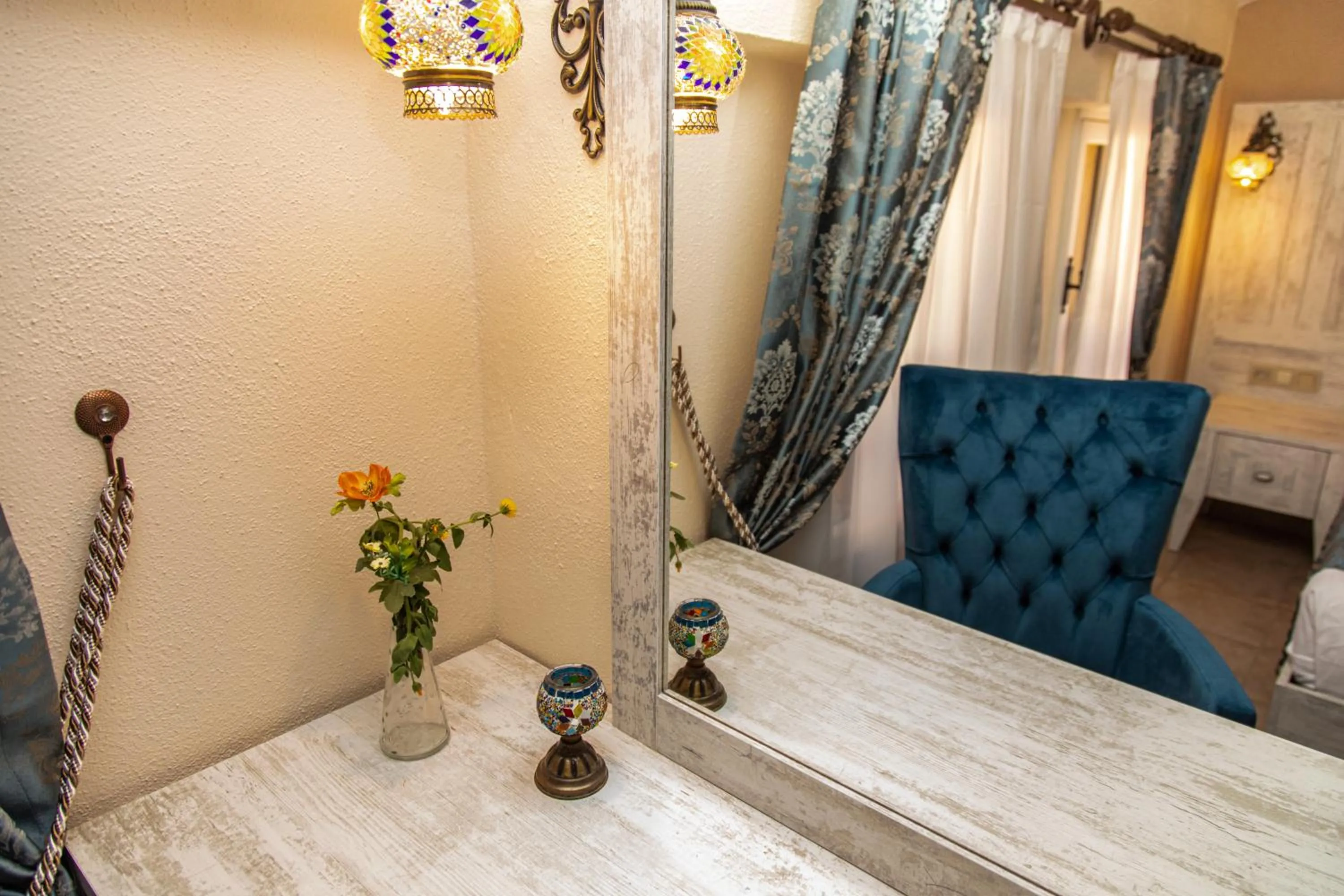 Photo of the whole room in Portakal Hotel Dalyan