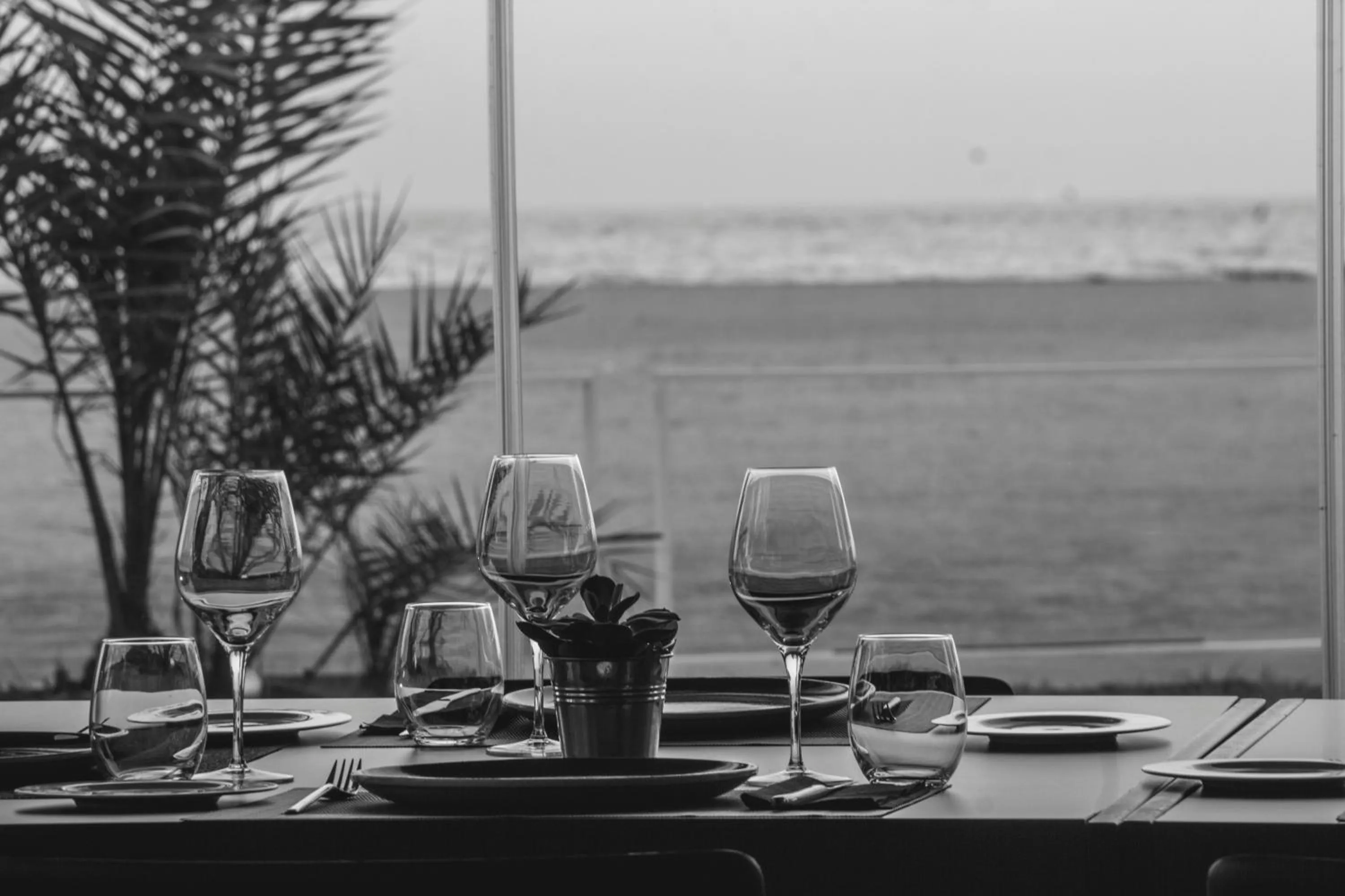 Restaurant/places to eat in Botaniq Hotel Boutique