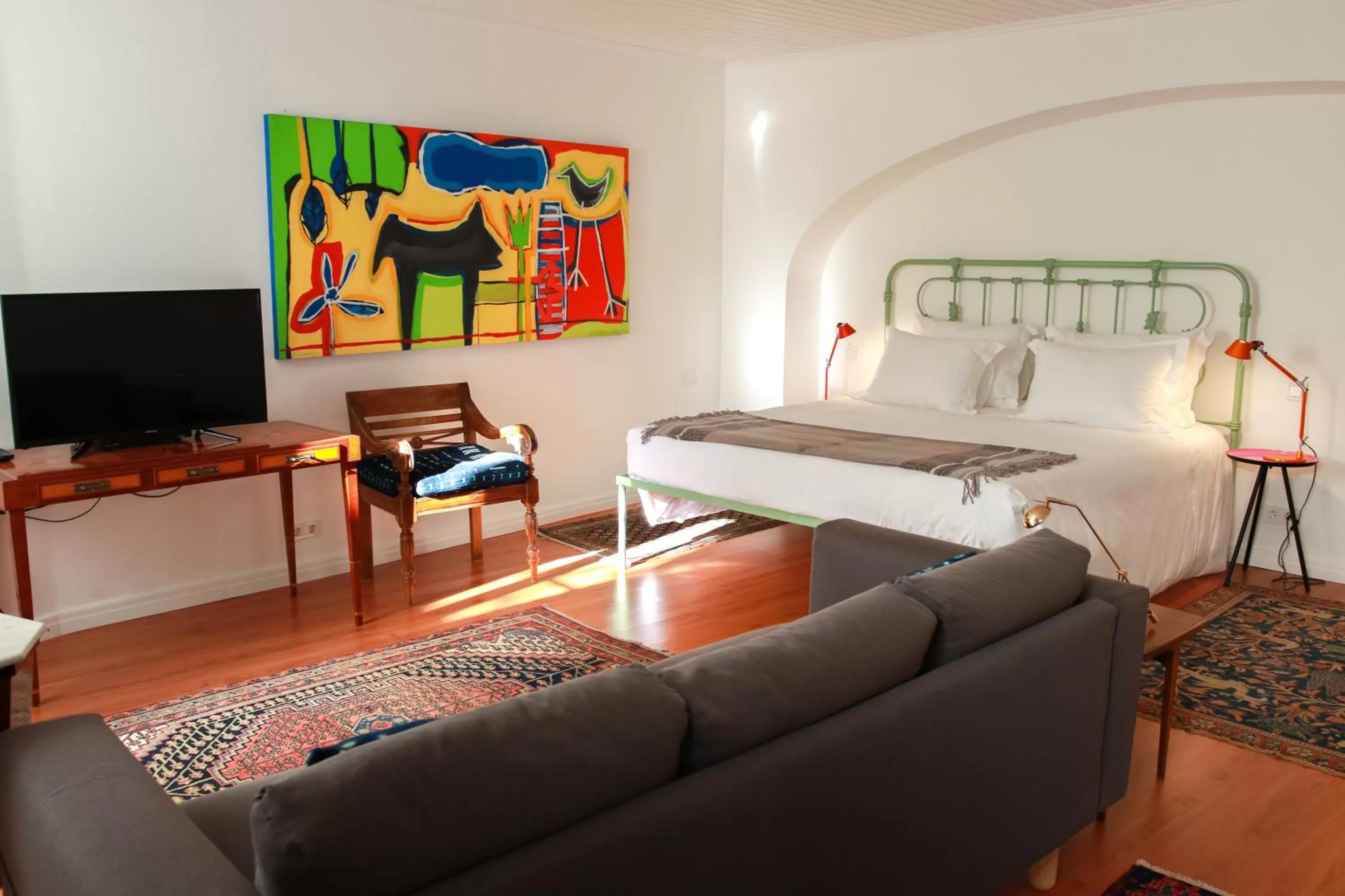 TV and multimedia, TV/Entertainment Center in São Paulo Boutique Hotel - SPBH