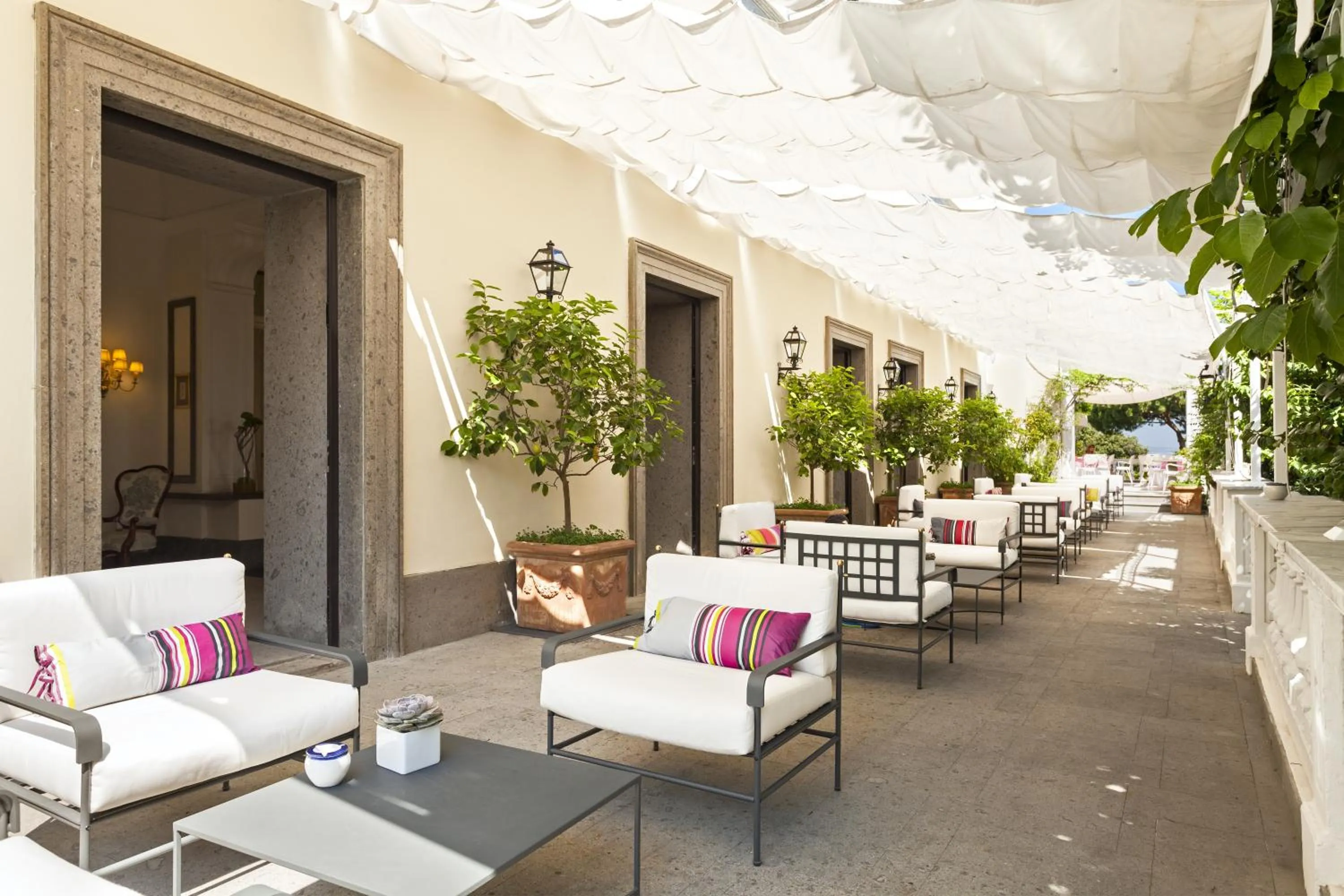 Facade/entrance in Grand Hotel Cocumella