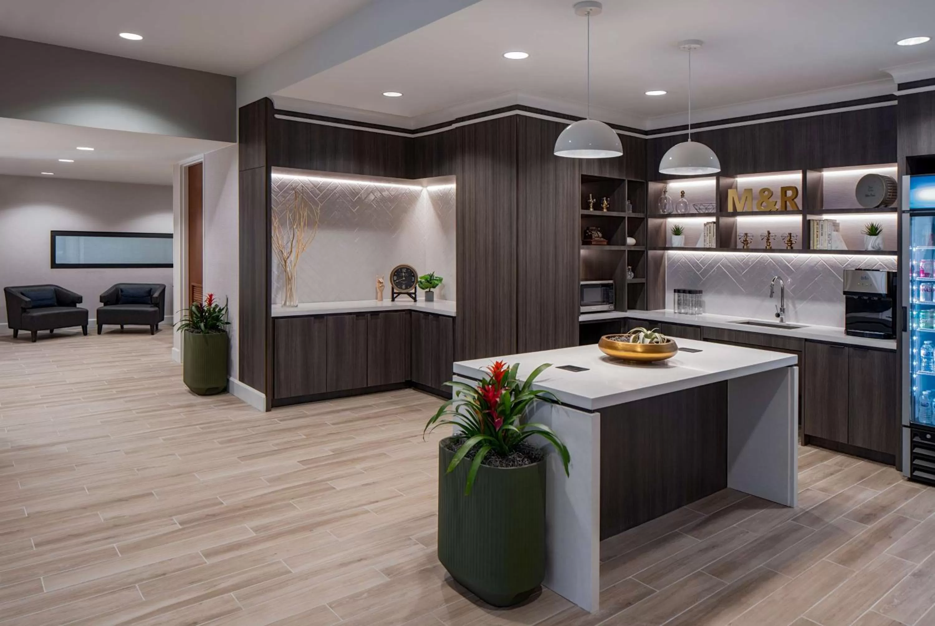 Restaurant/places to eat in Hilton Richmond Downtown