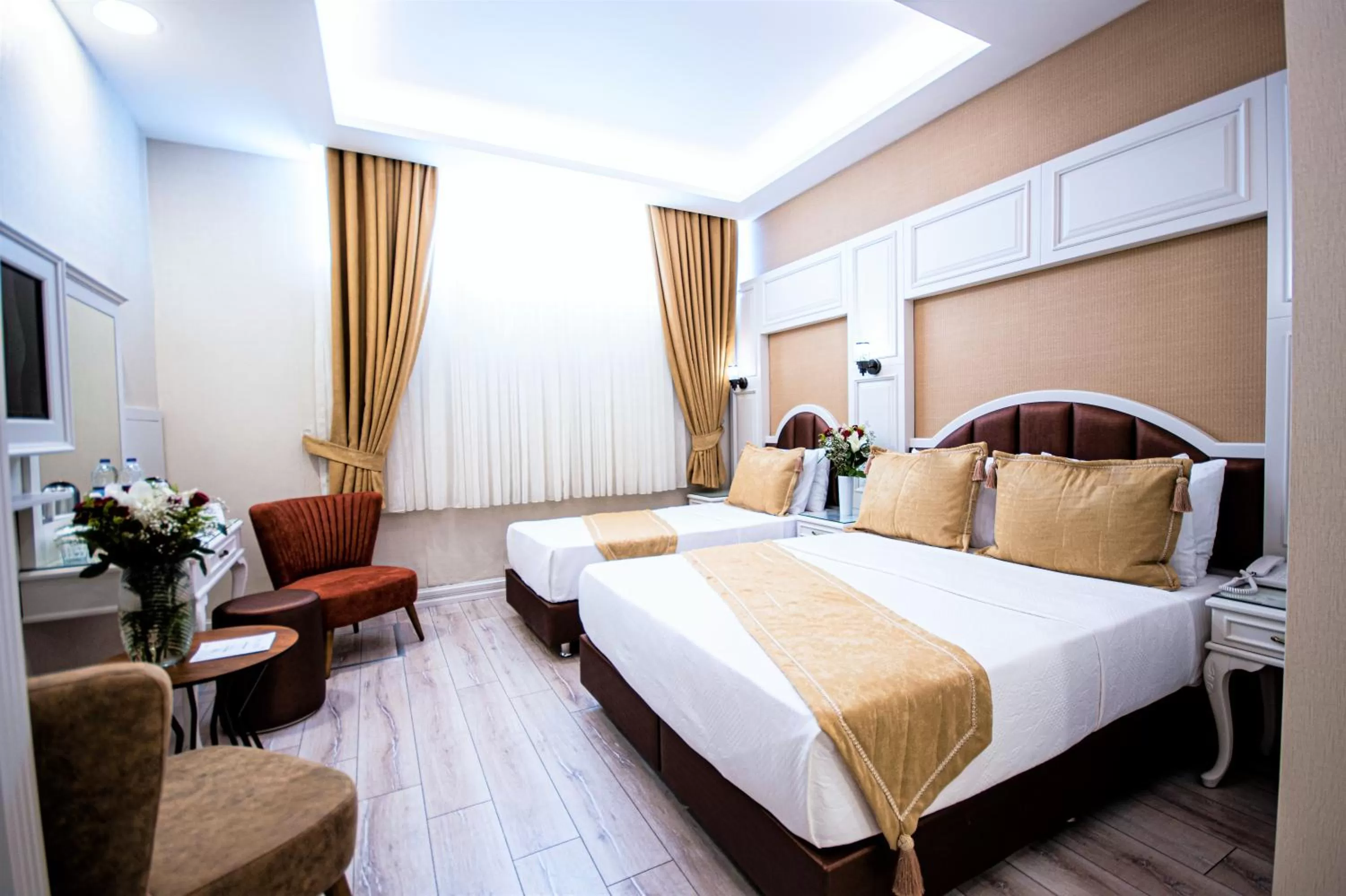 Photo of the whole room, Bed in Boss Hotel Sultanahmet