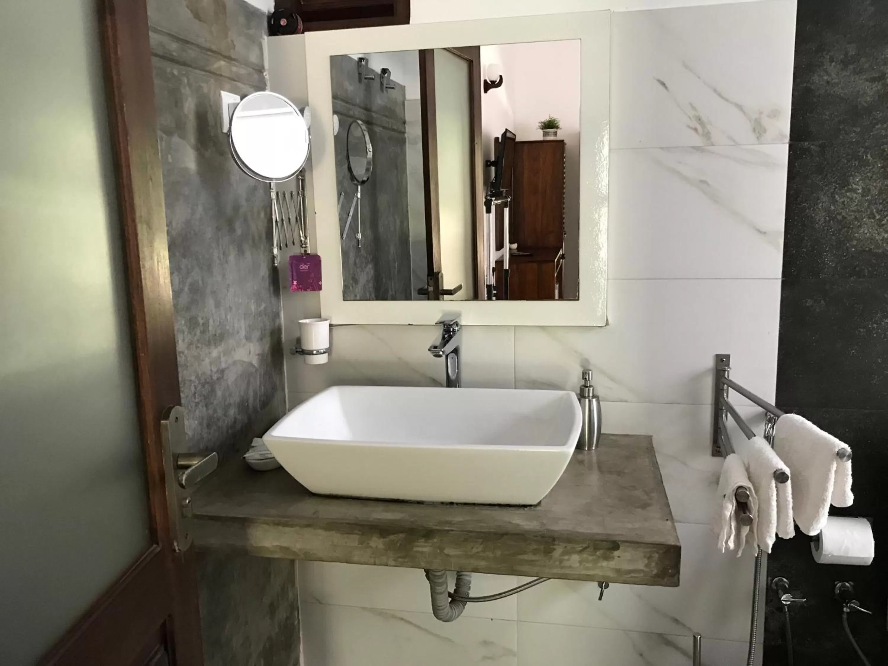 Bathroom in Hotel Heladiv