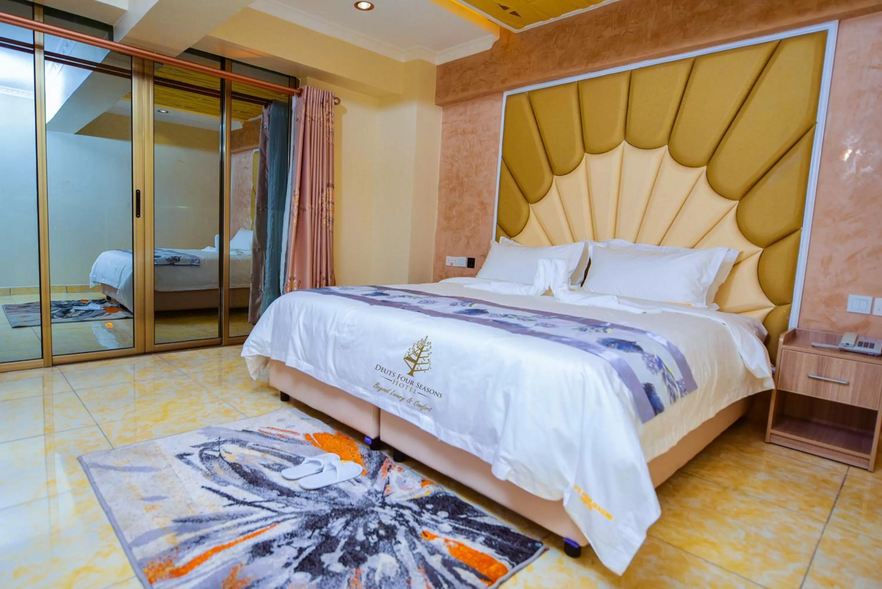 Bed in Deuts Four Seasons Hotel