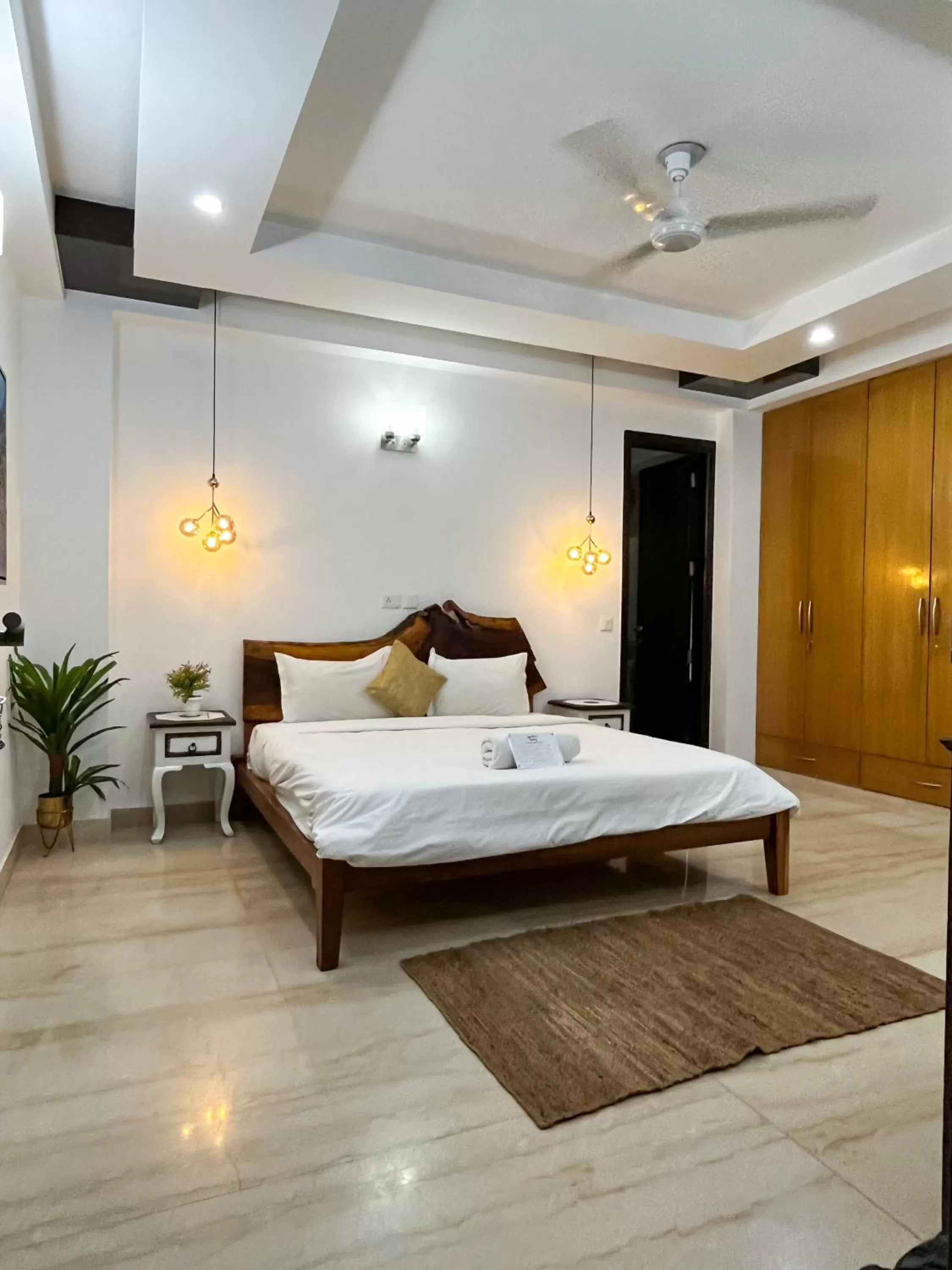 Bed in Avatar Living @Safdarjung Enclave