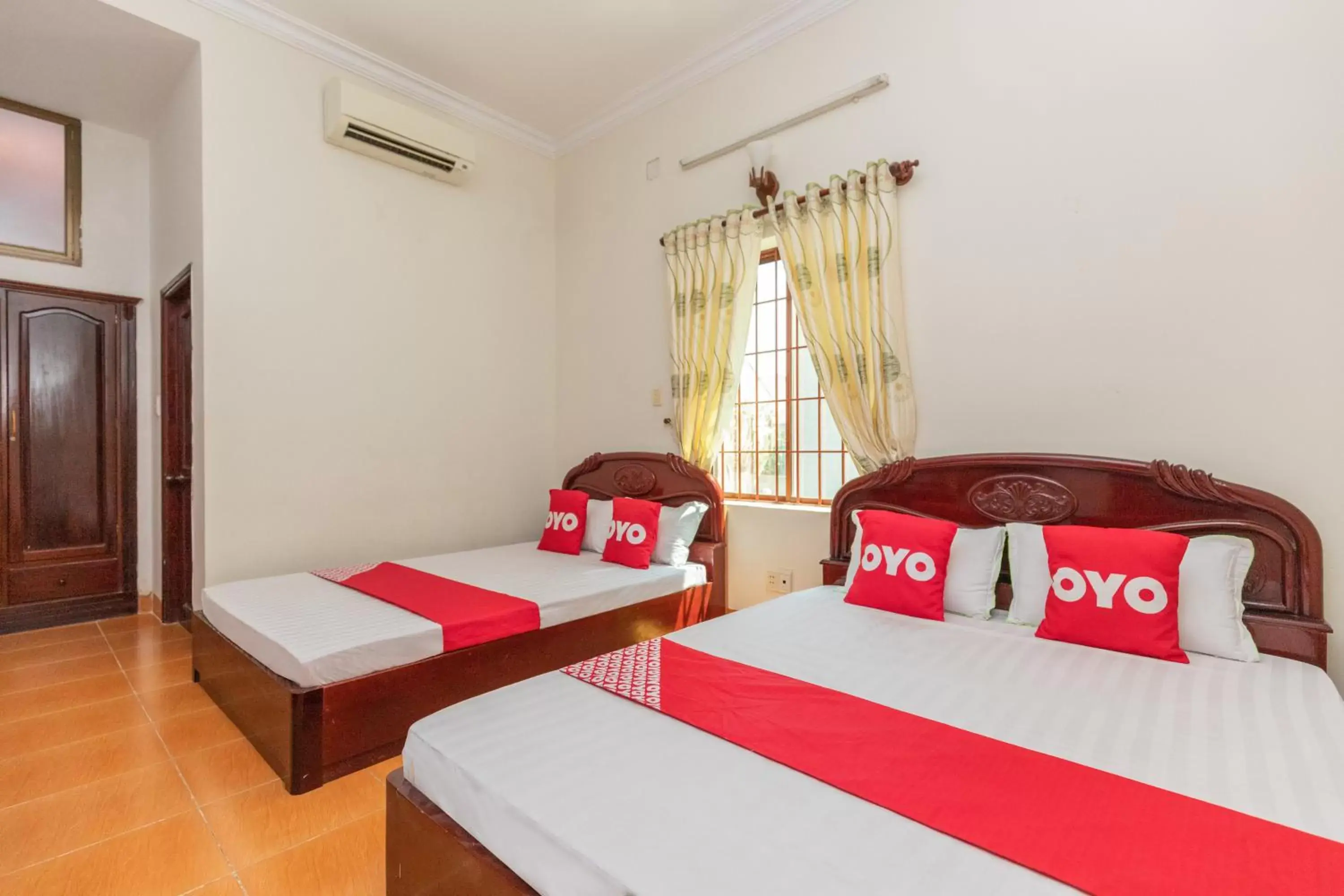 Superior Family Room in Lien Thuy Hotel Superior Family Room in Lien Thuy Hotel