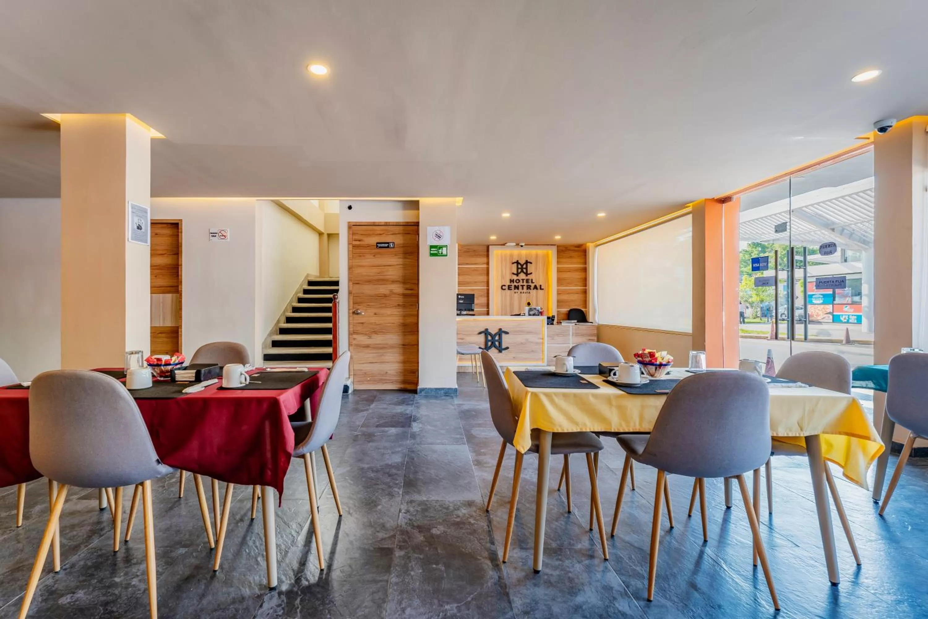 Lobby or reception in Hotel Central Merida by Kavia