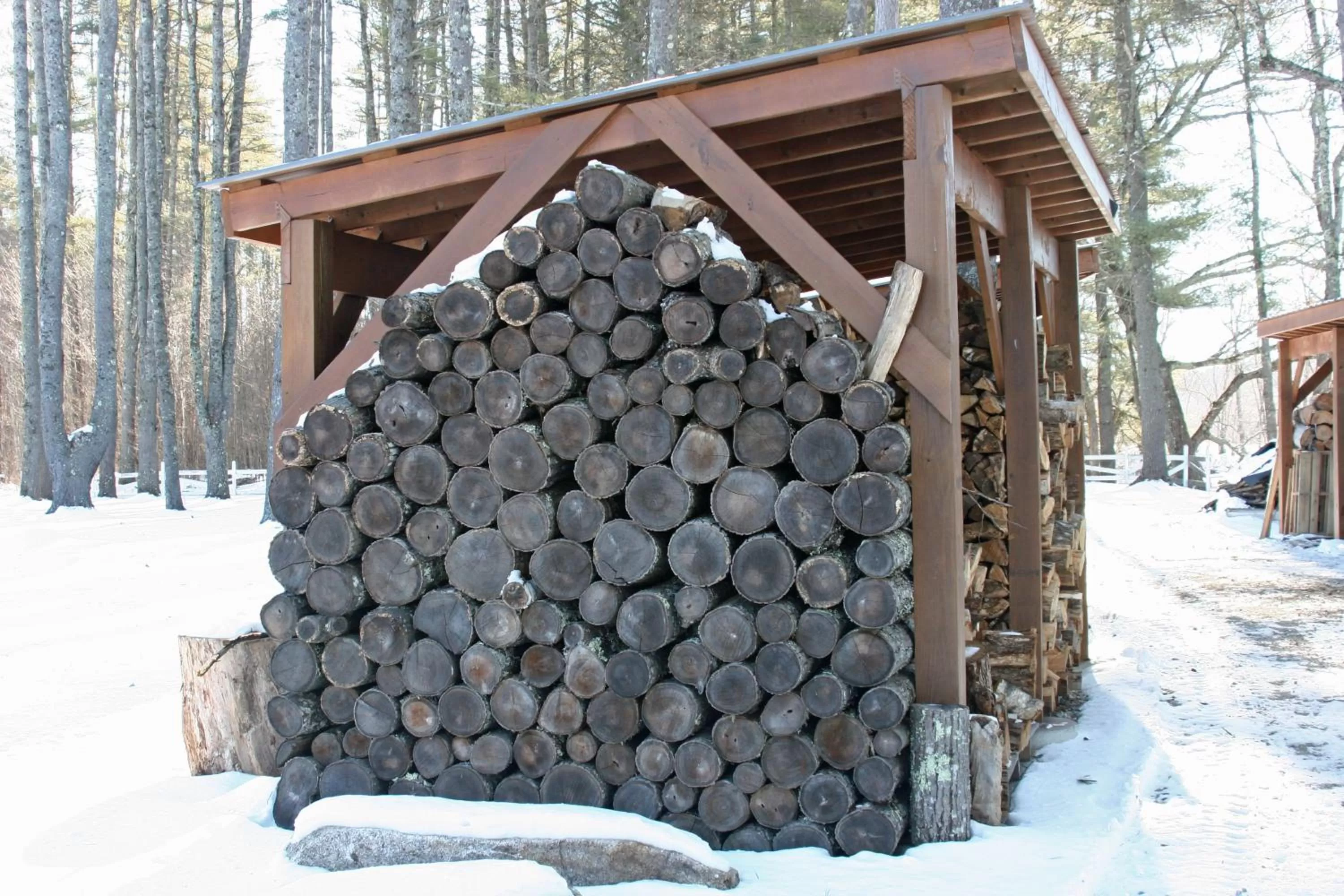 Property building in Old Saco Inn