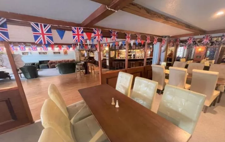 Restaurant/places to eat in The Sportsmans Inn Limited