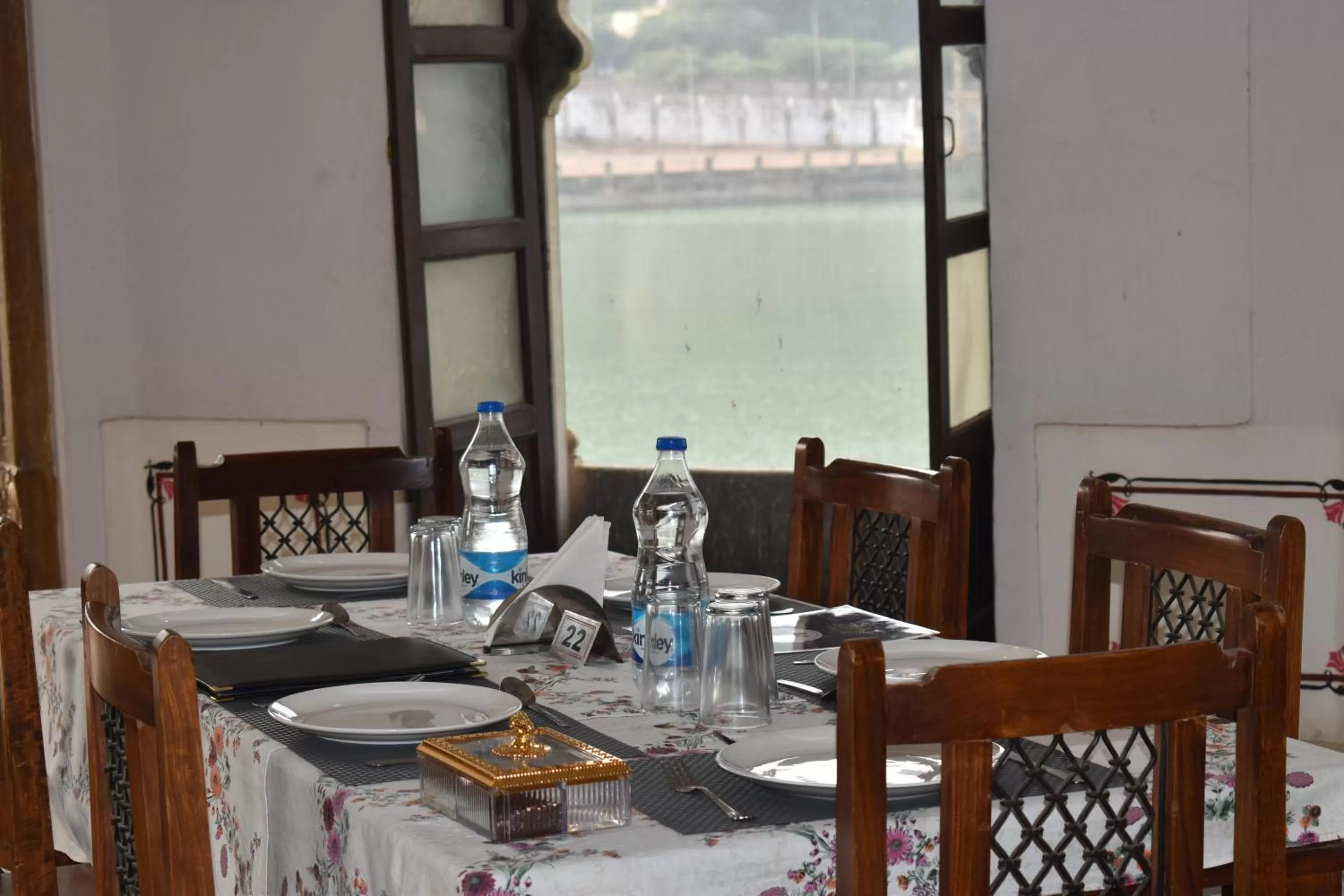 Restaurant/places to eat in Hotel Nawal Sagar Palace - Bundi