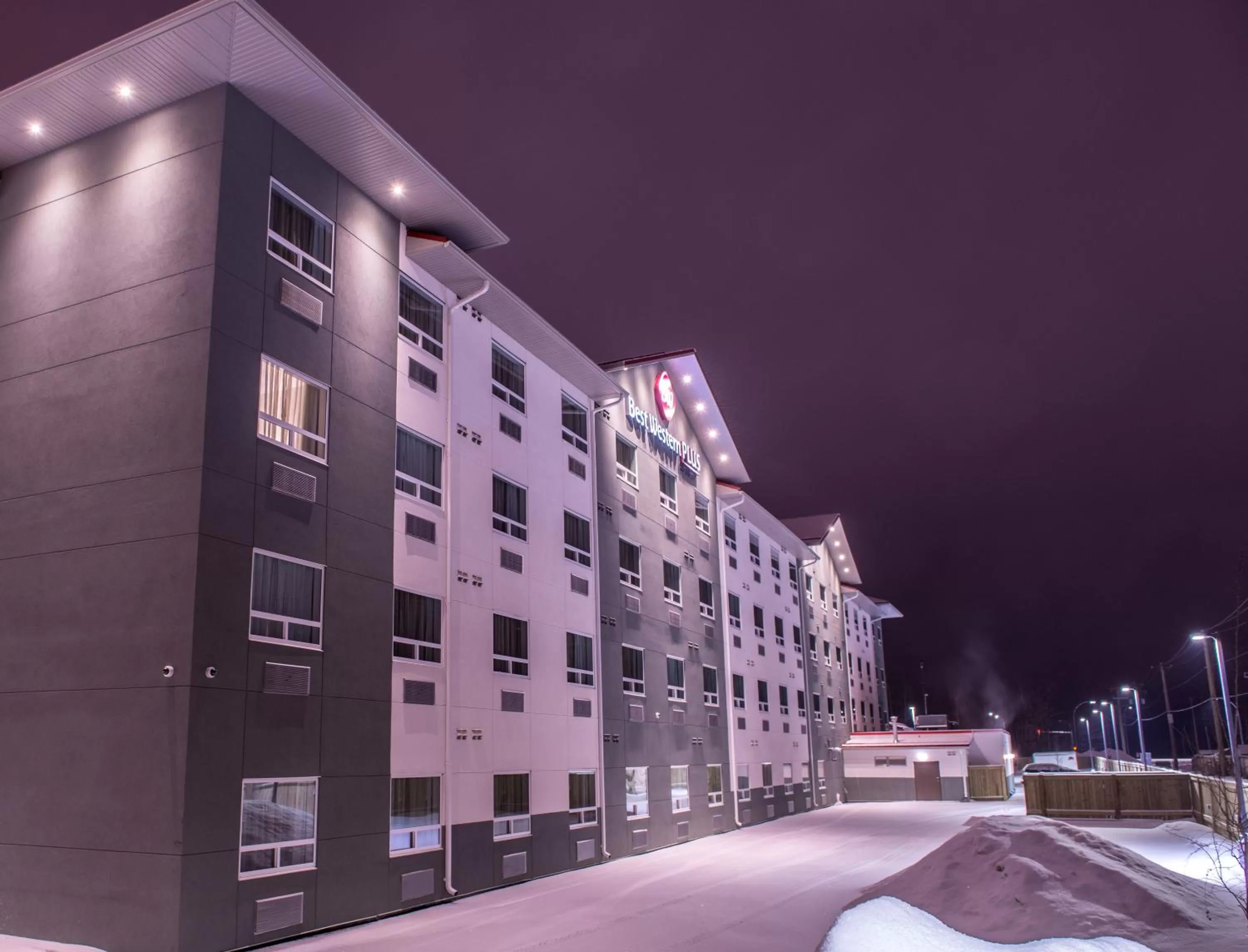 Property building in Best Western Plus Chateau Fort St. John