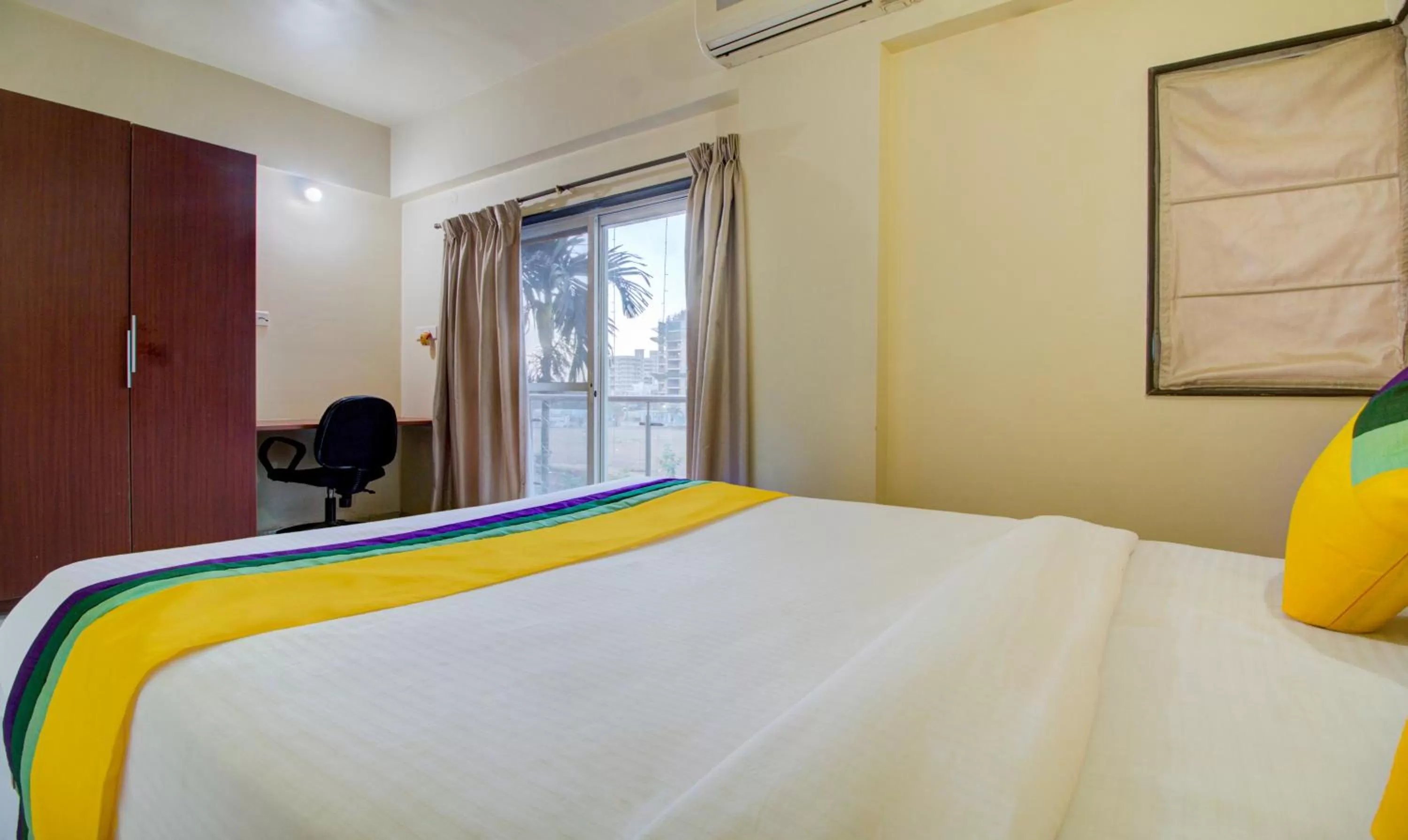 Bed in Itsy By Treebo - Sky Vista